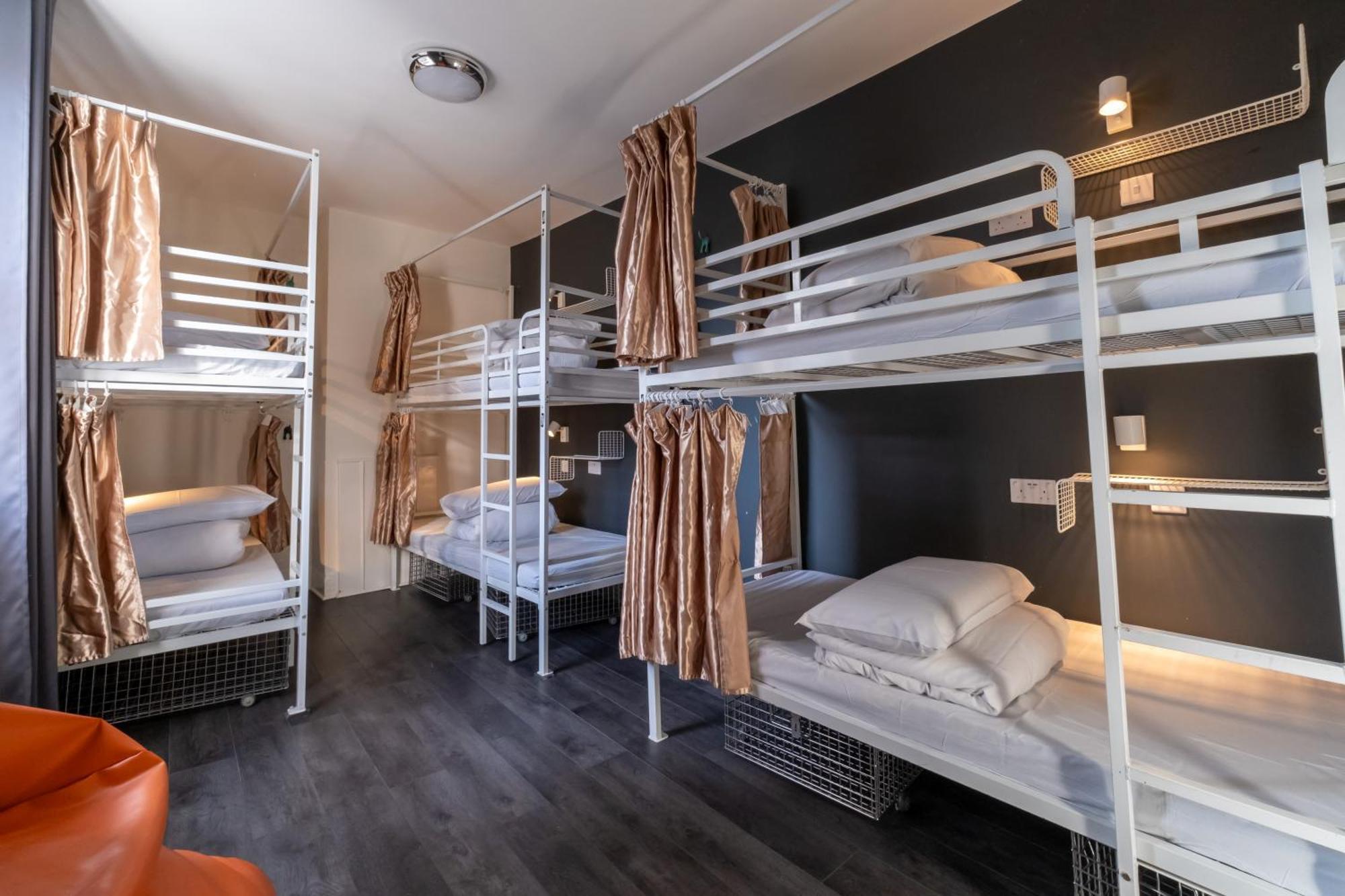 Hostel Book A Bed London