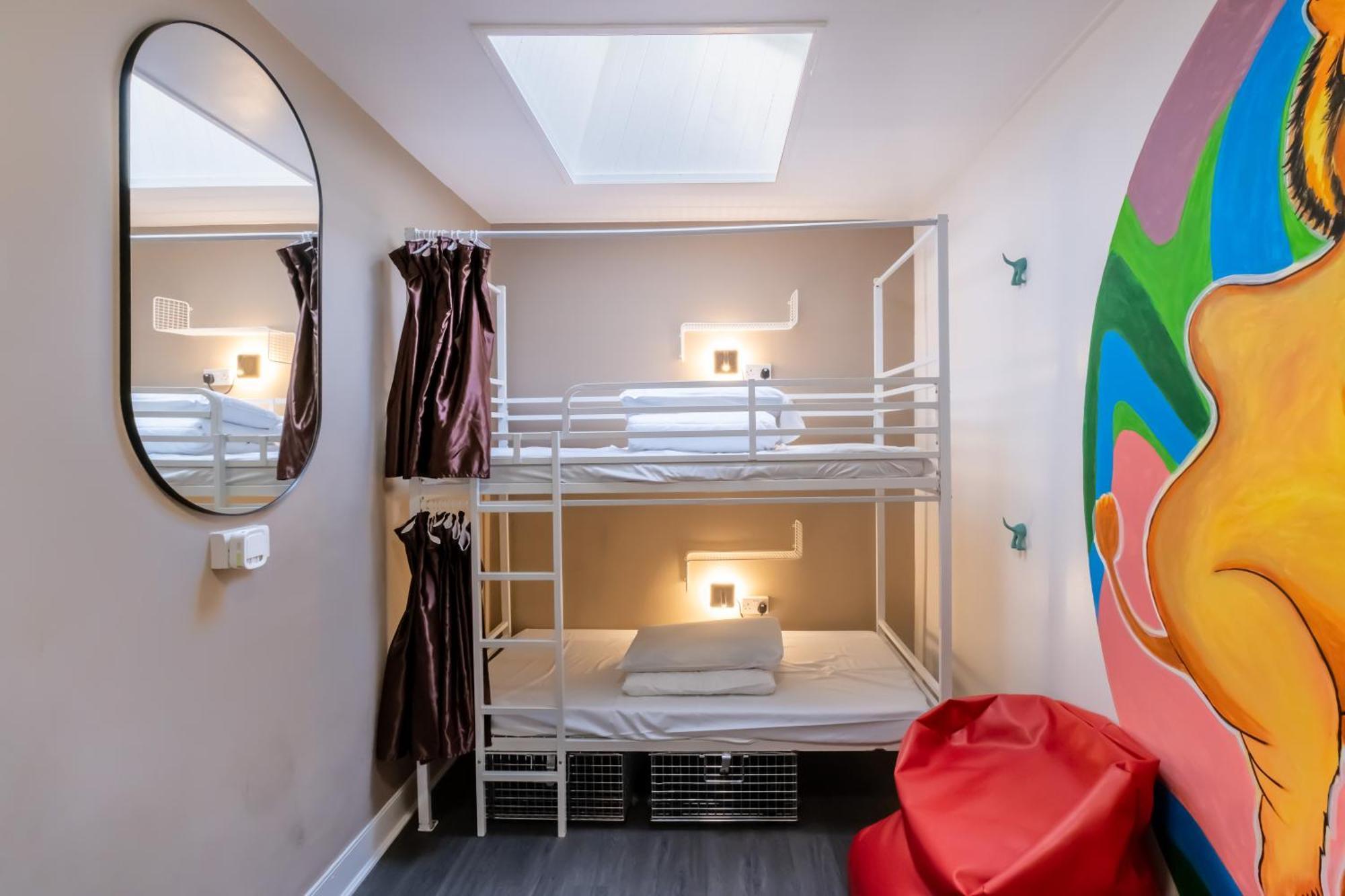 Hostel Book A Bed London