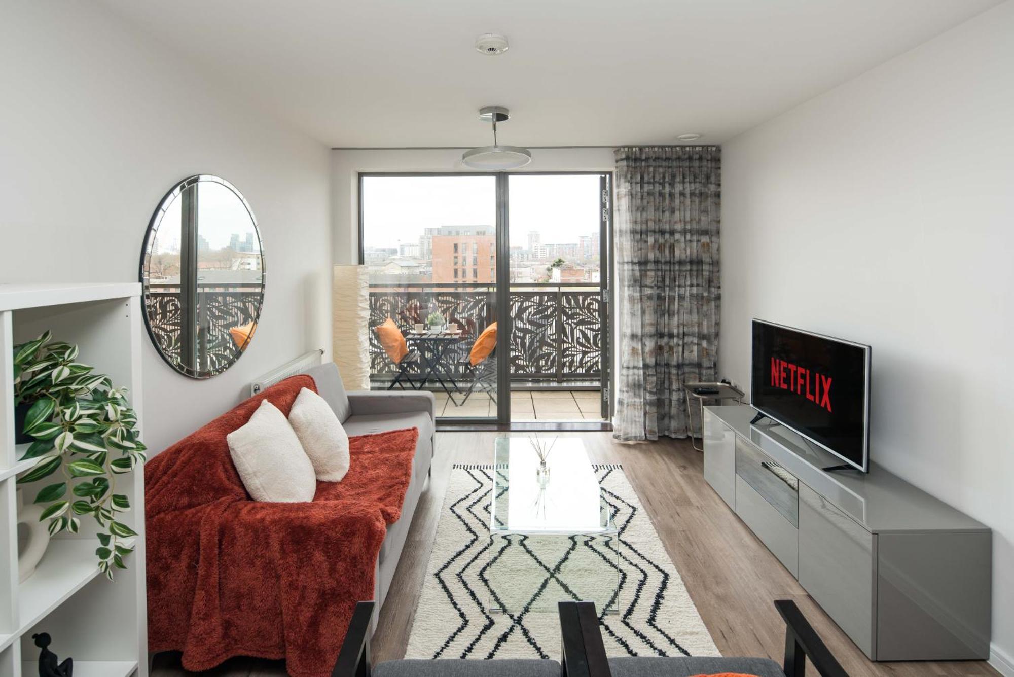 Canning Town -2 Bed Luxury * Londres