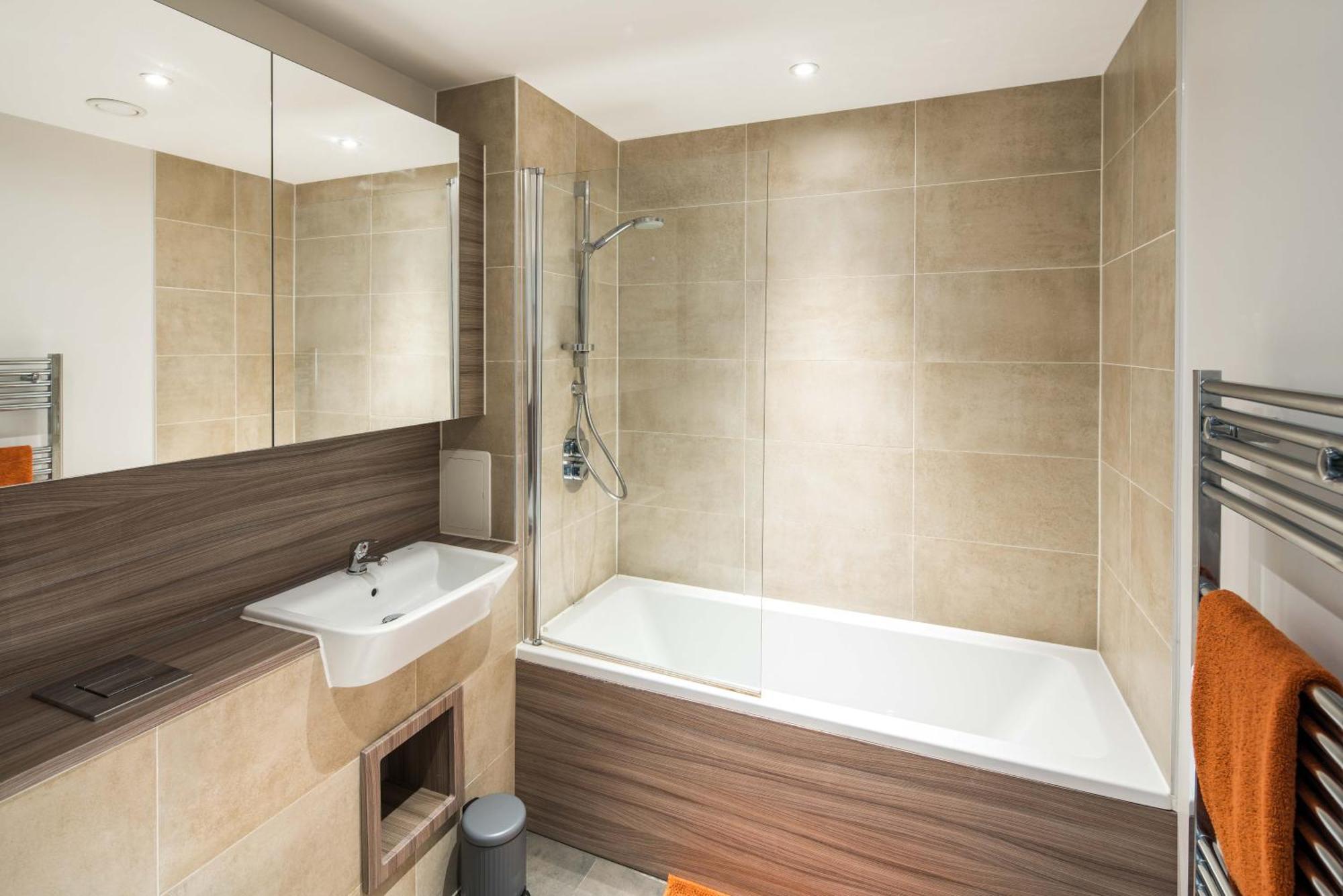 Canning Town -2 Bed Luxury Londres