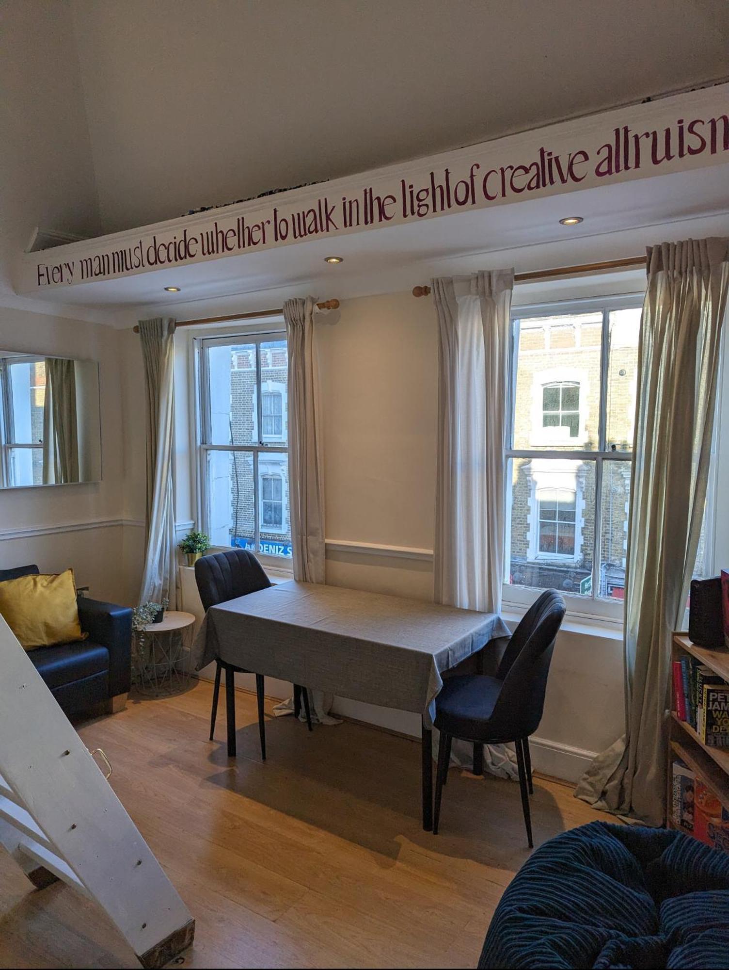 2 Bed In The Heart Of Stoke Newington Apartment *