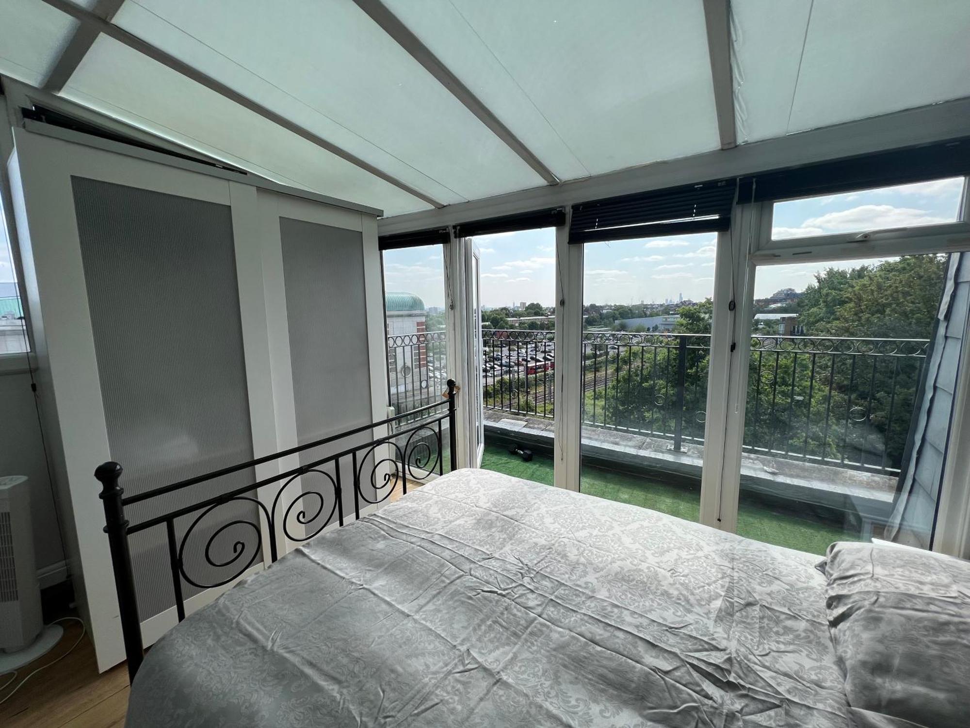 Appartement Comfy 2 Bedroom - Finchley Road, Londen