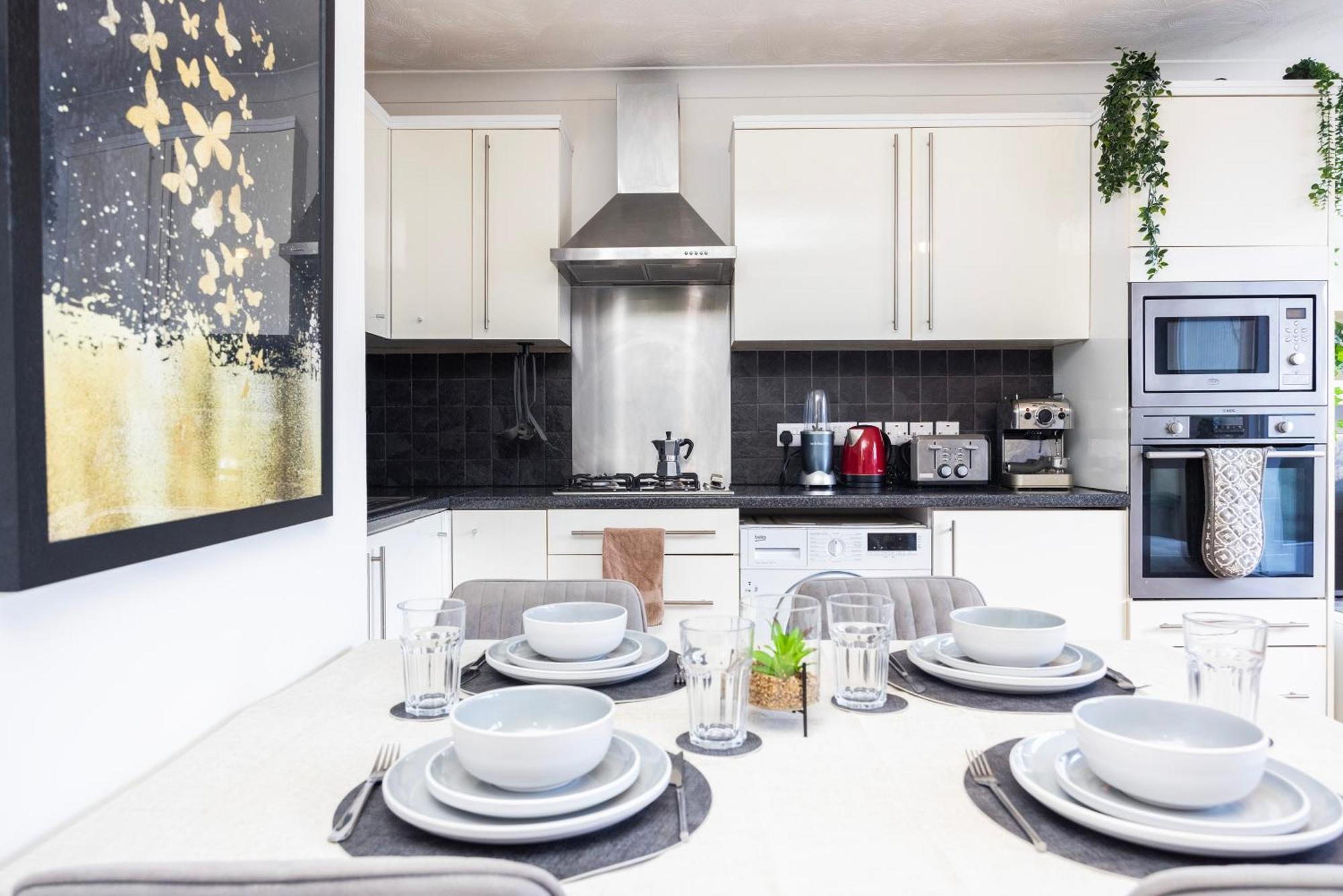 Trendy 4 Bed Near Vibrant Shoreditch W Balcony And Walking Distance To Tube Londres