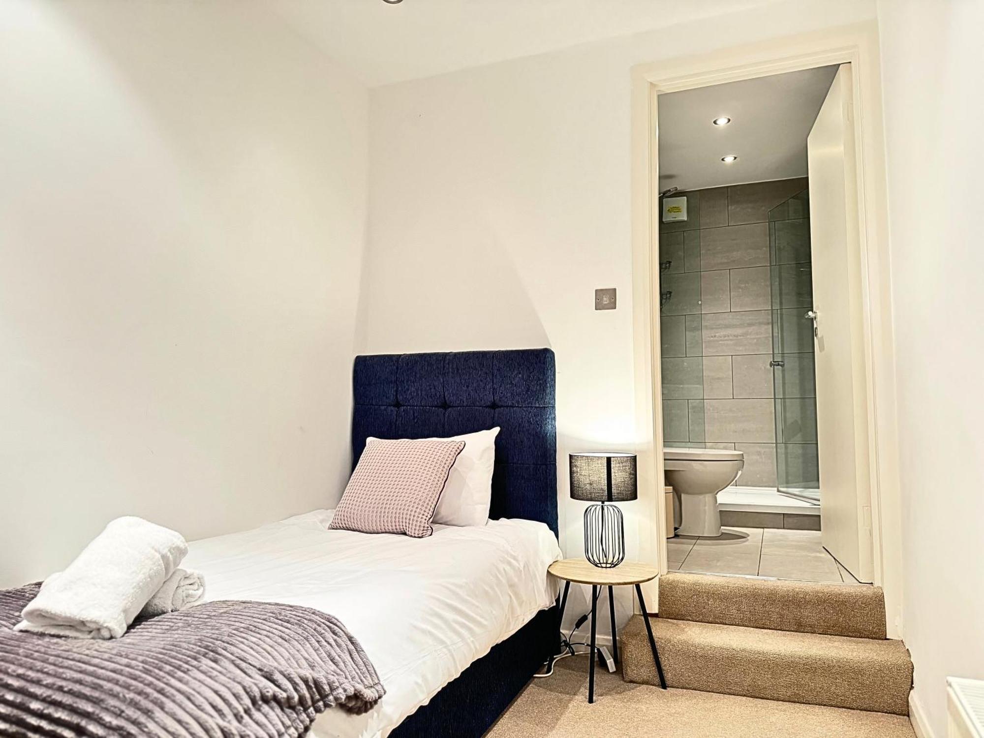 The Heart Of Kensington Mews - 3 Bedrooms House-private Entrance-hyde Park Walk Away-green Park 9 Minutes Underground- The Of With Glamour Of Kensington Ferienhaus London