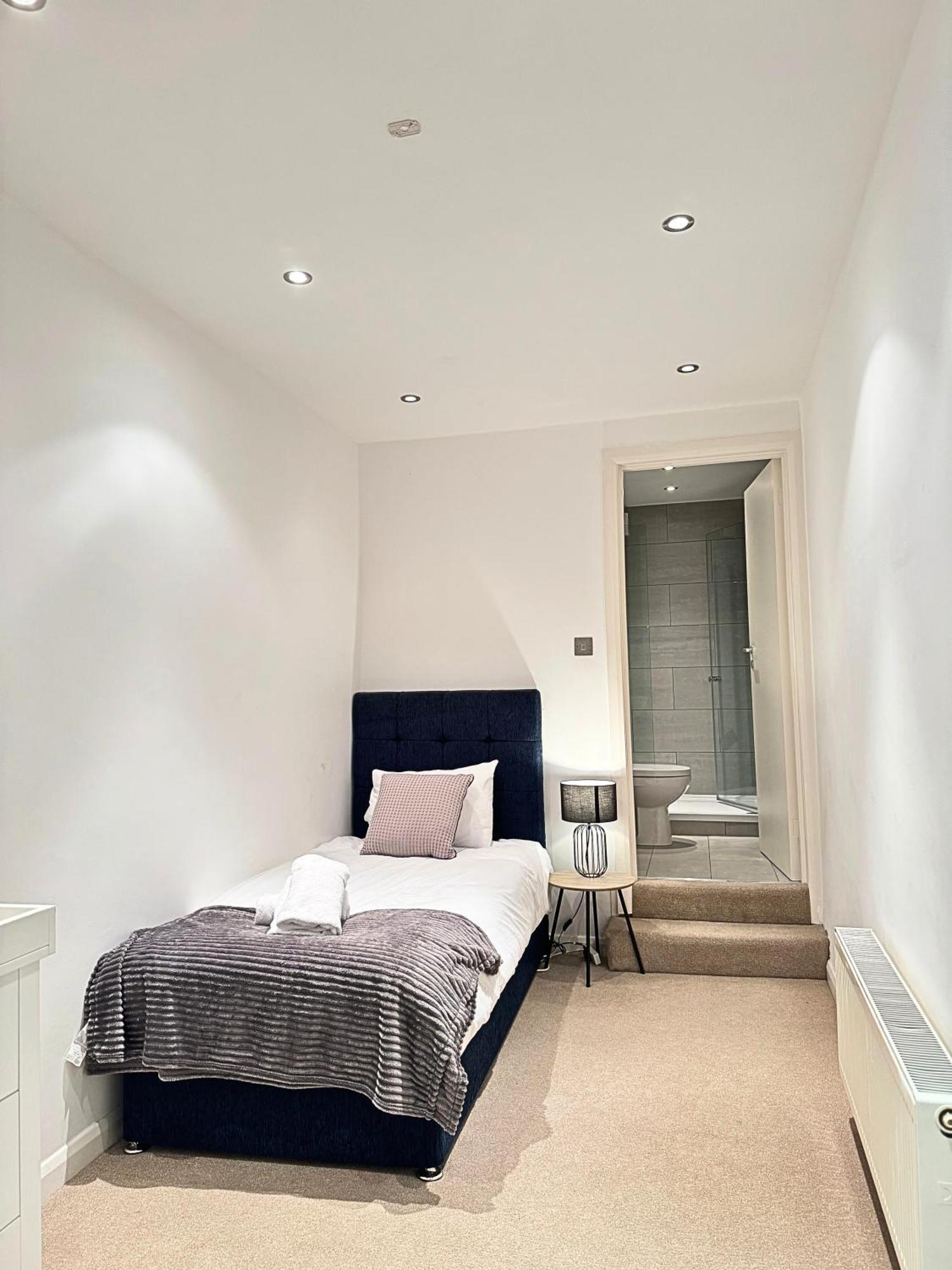 Ferienhaus The Heart Of Kensington Mews - 3 Bedrooms House-private Entrance-hyde Park Walk Away-green Park 9 Minutes Underground- The Of With Glamour Of Kensington