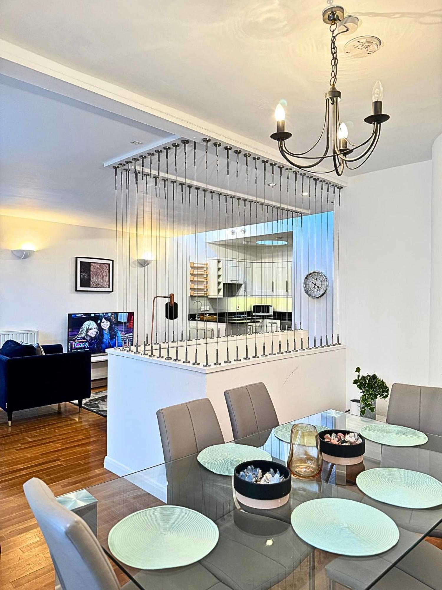 Ferienhaus The Heart Of Kensington Mews - 3 Bedrooms House-private Entrance-hyde Park Walk Away-green Park 9 Minutes Underground- The Of With Glamour Of Kensington