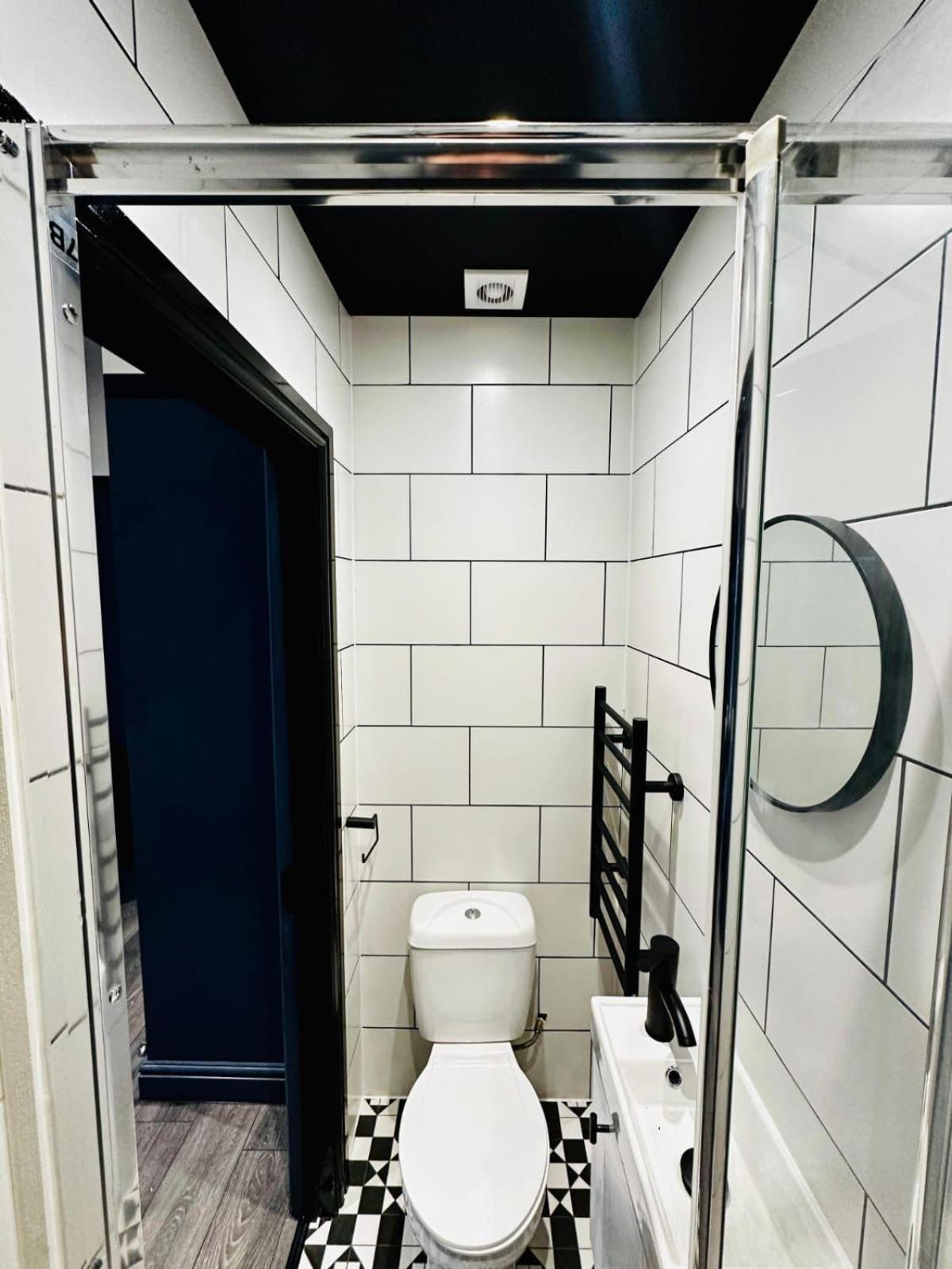 39 Blue House Luxury Ensuite Ideal For Tourists Pensionat *