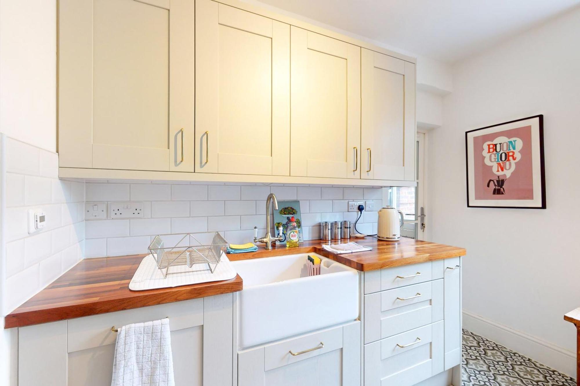 3 Bedroom Family Friendly In Hillcrest * Londra
