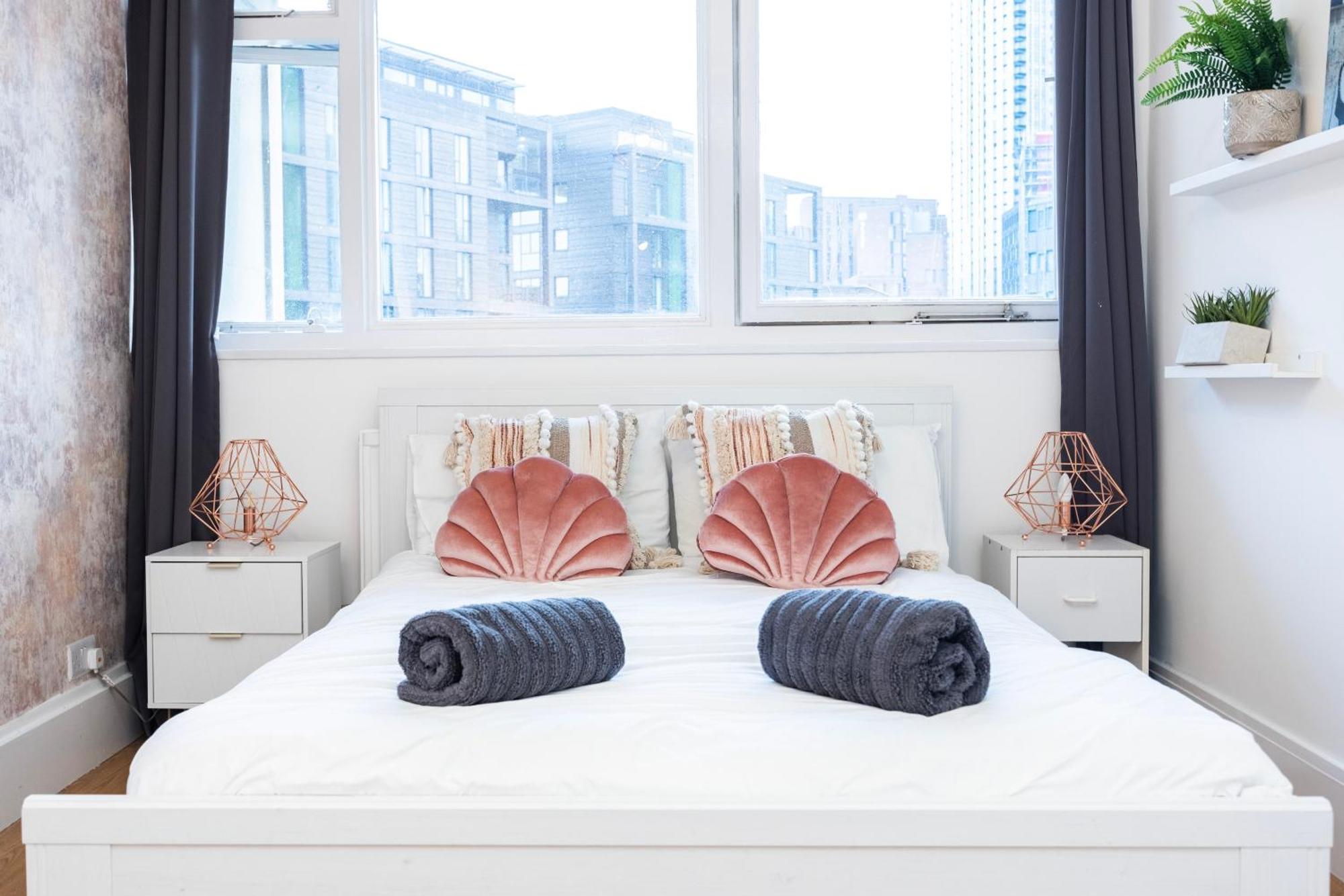 Trendy 4 Bed Near Vibrant Shoreditch W Balcony And Walking Distance To Tube Appartement