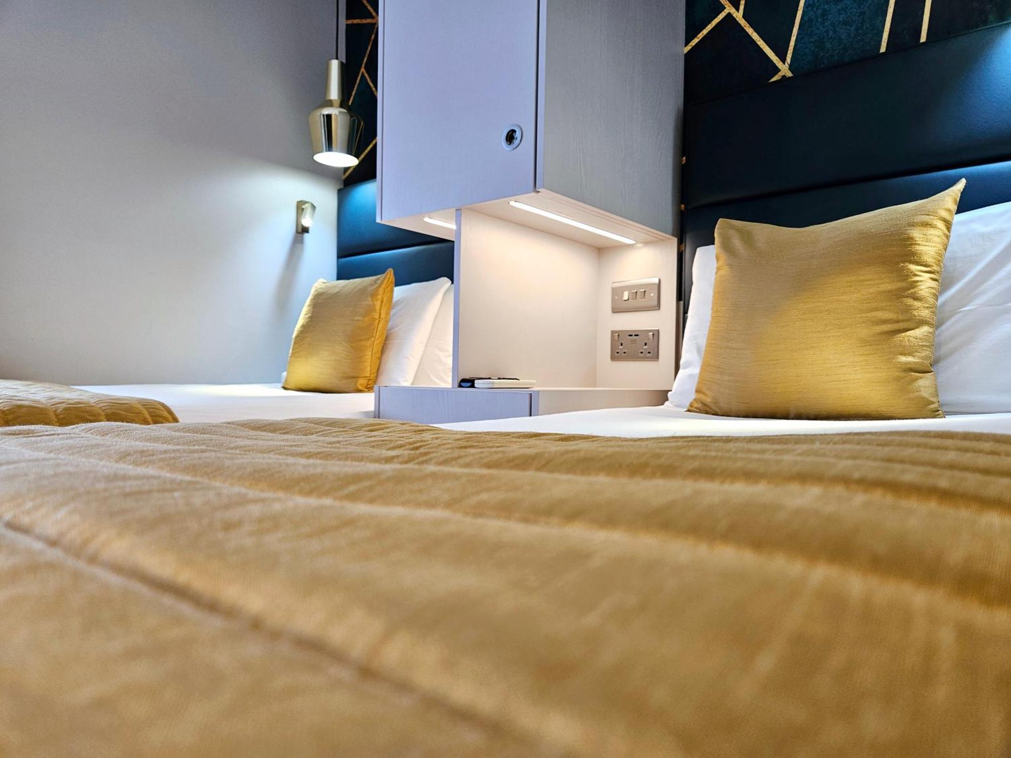 Nox Hyde Park Aparthotel 4*