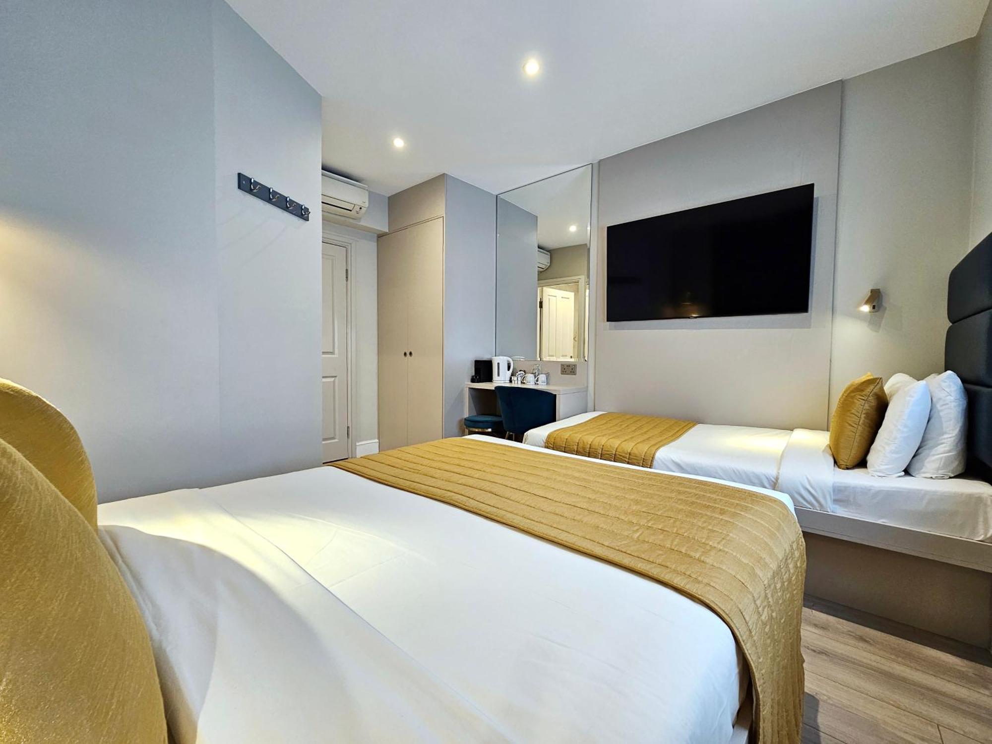 Nox Hyde Park Aparthotel