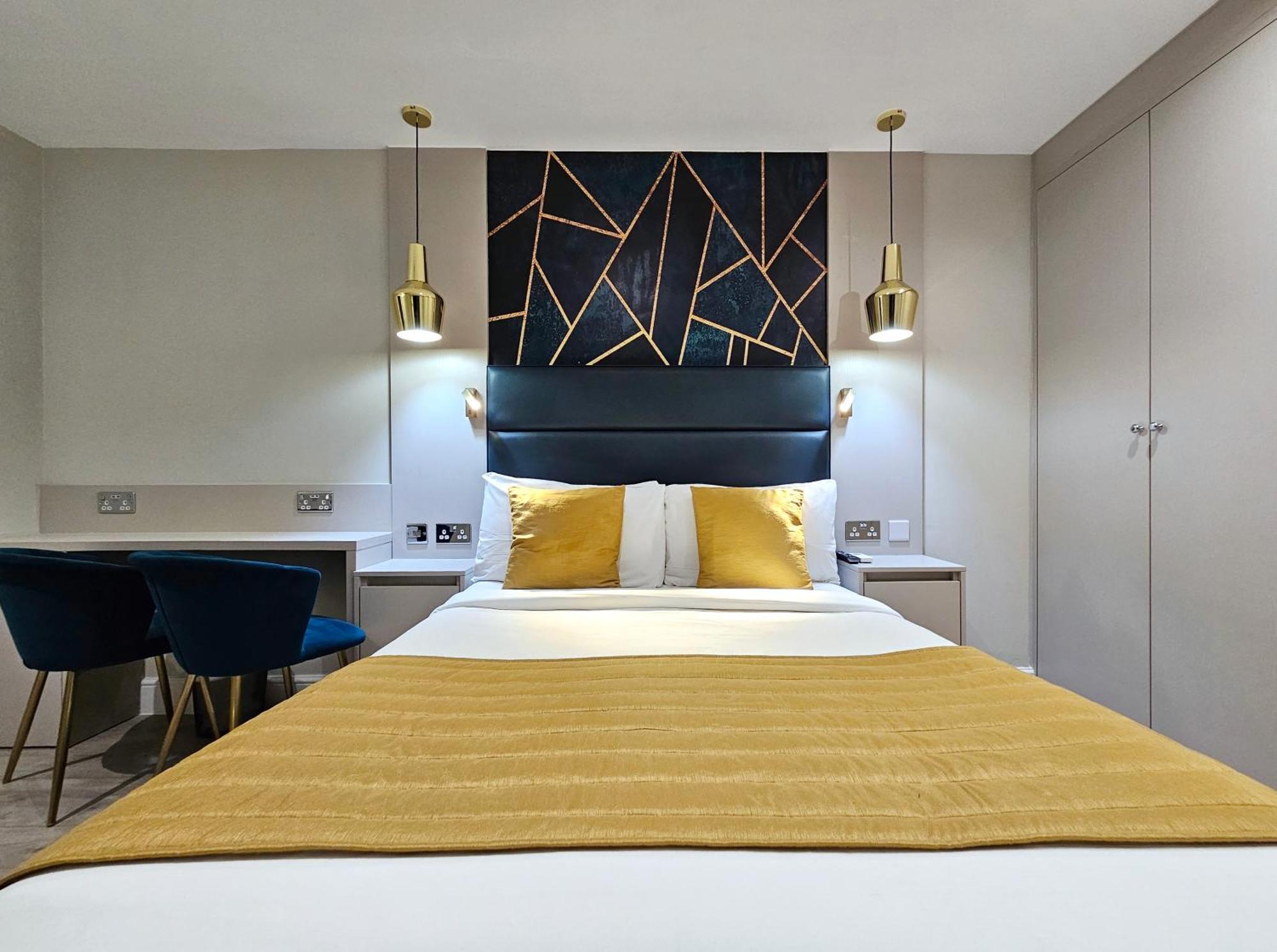 Nox Hyde Park Aparthotel London