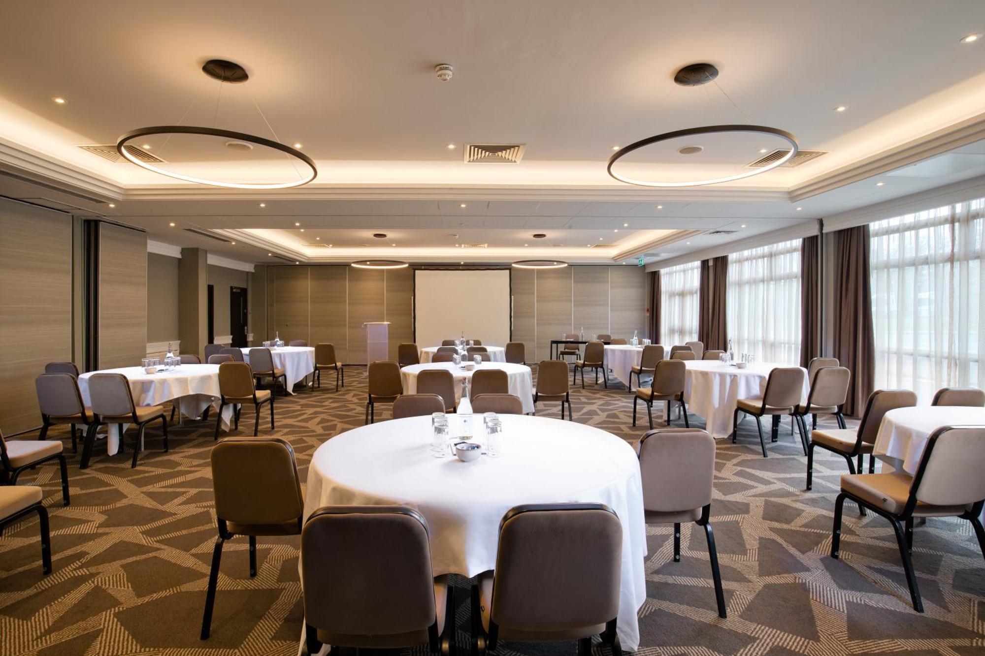 Doubletree By Hilton Ealing 4* London