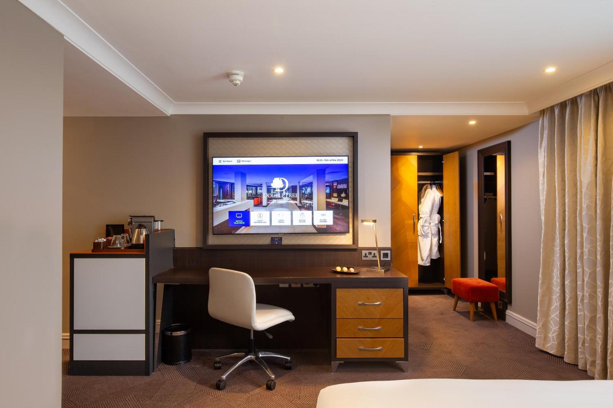 Doubletree By Hilton Ealing