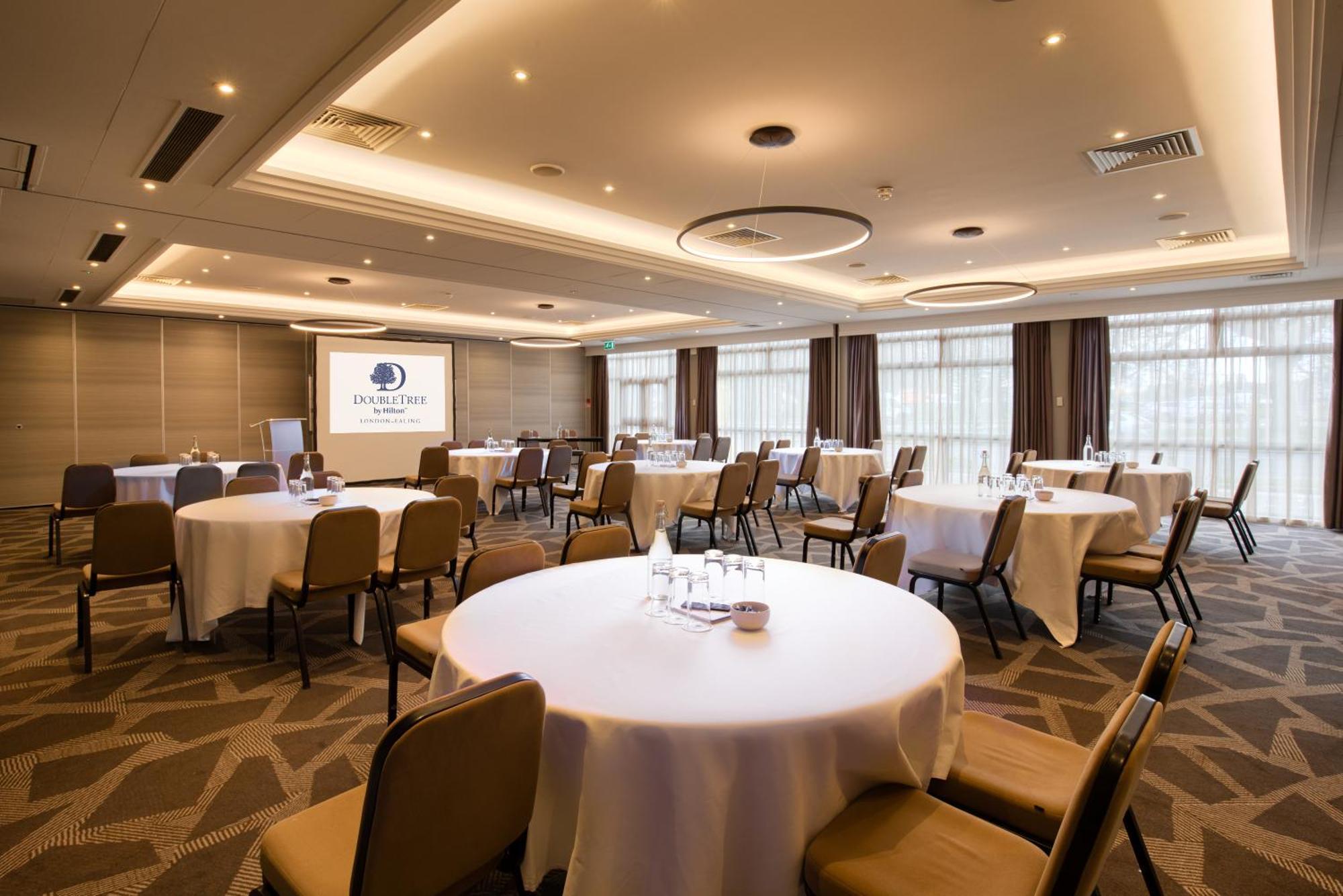 Doubletree By Hilton Ealing Hotel
