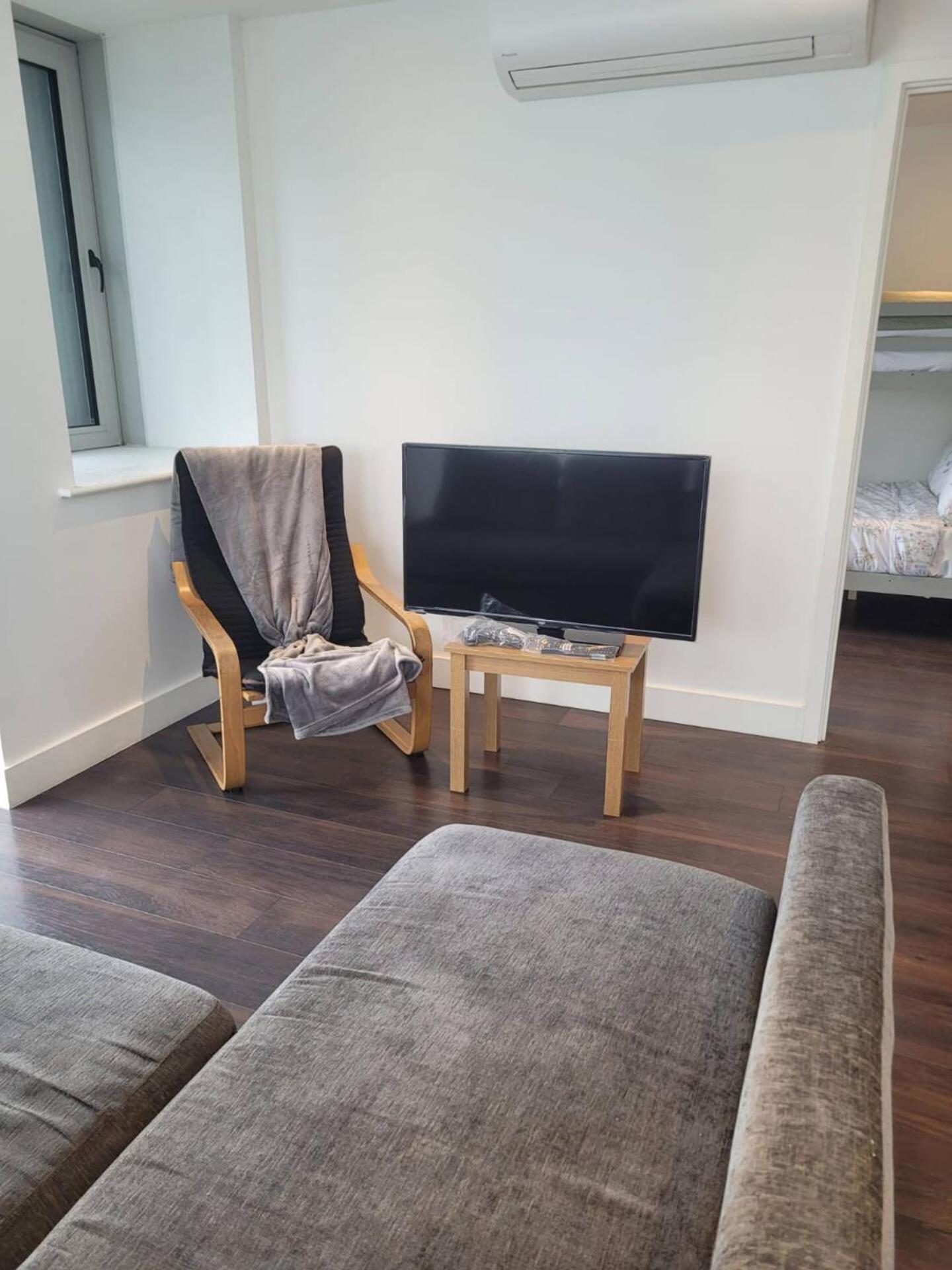 Brand New 20 Mins From Waterloo Bp34 Appartement *