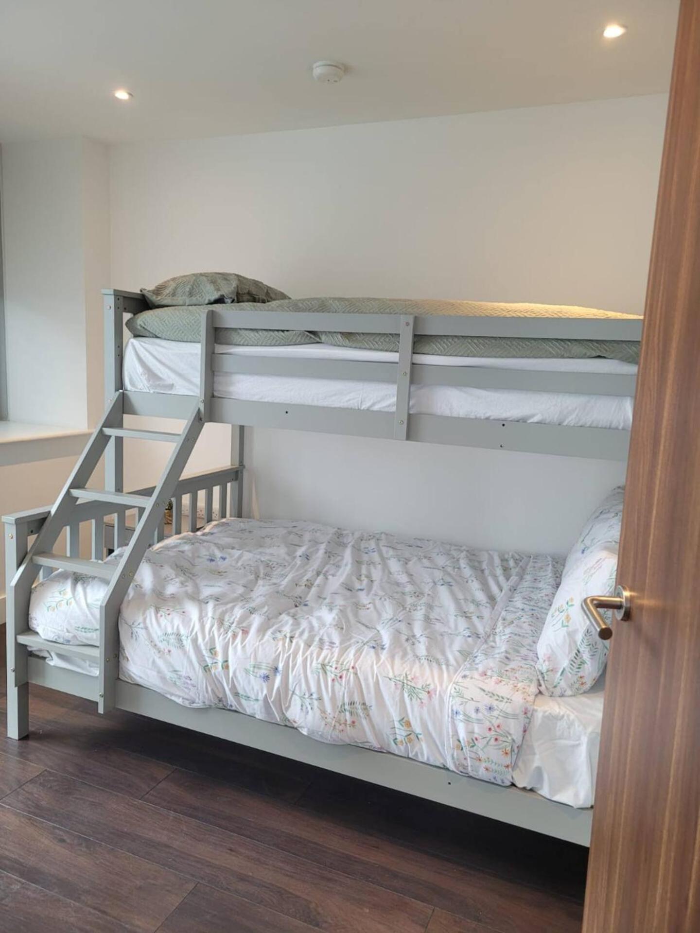 Appartement Brand New 20 Mins From Waterloo Bp34 *