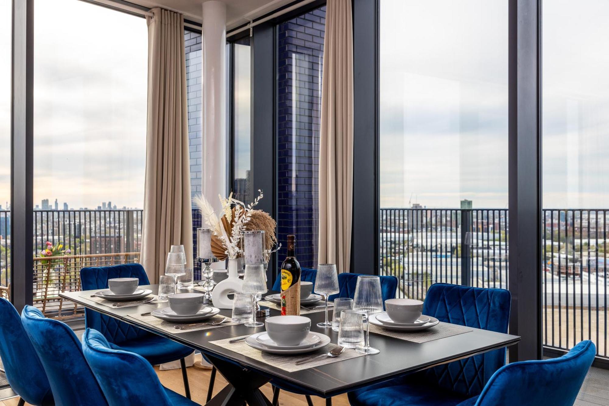 Luxury & Spacious 2 Bedroom Apt With City Views Appartement
