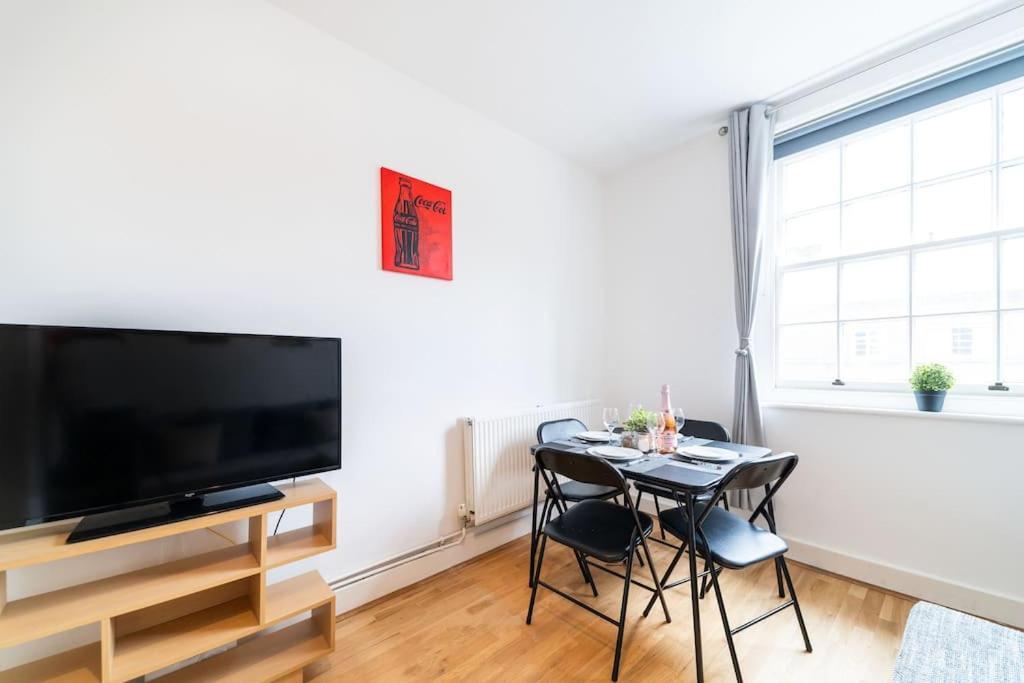 Beautiful One Bedroom Flat In Tavistock Place Appartamento
