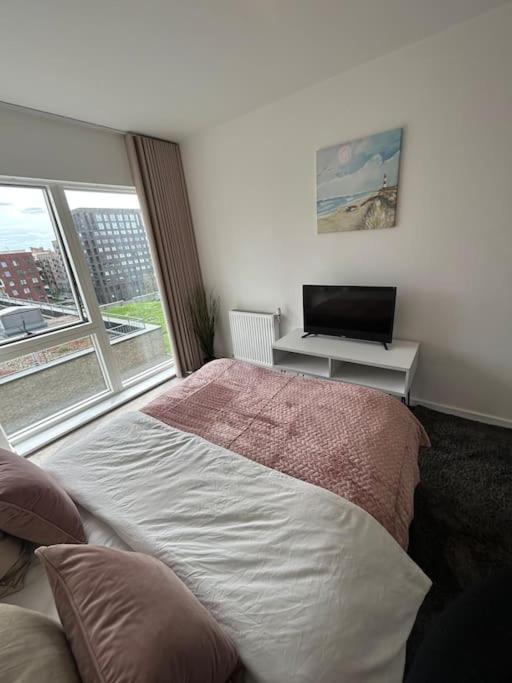 Appartement Contemporary Urban Retreat, 2-bedroom Haven By City Airport Londen
