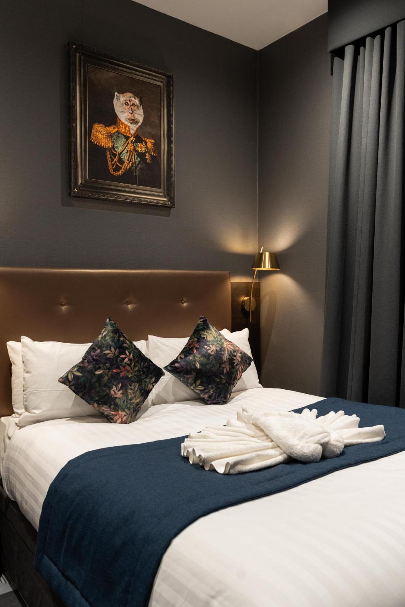 The House On Warwick 4*