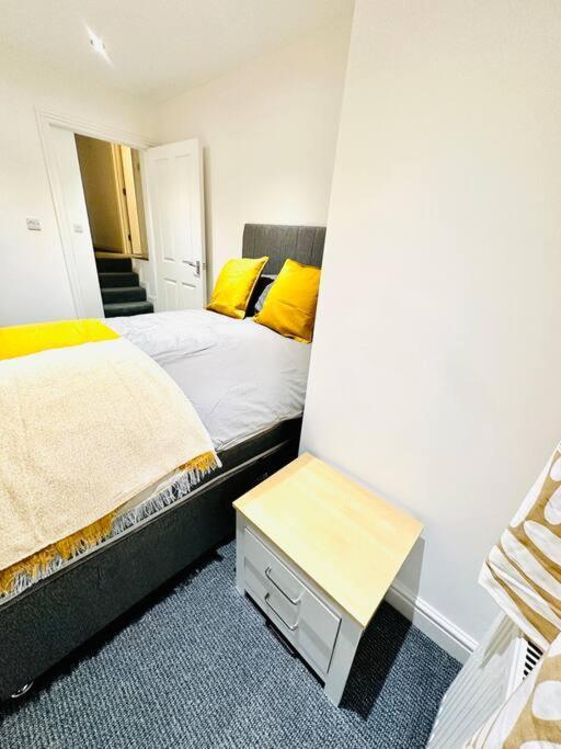 Modern 2 Bedroom Flat In Balham * London