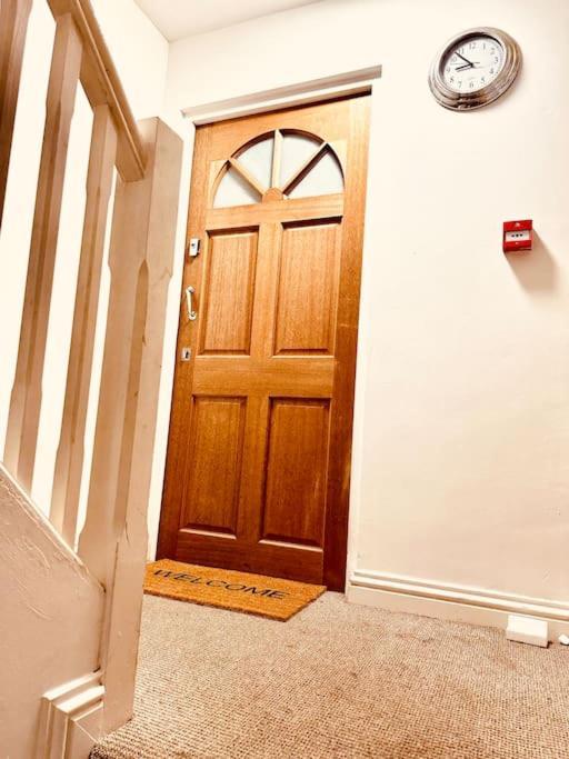 Modern 2 Bedroom Flat In Balham London