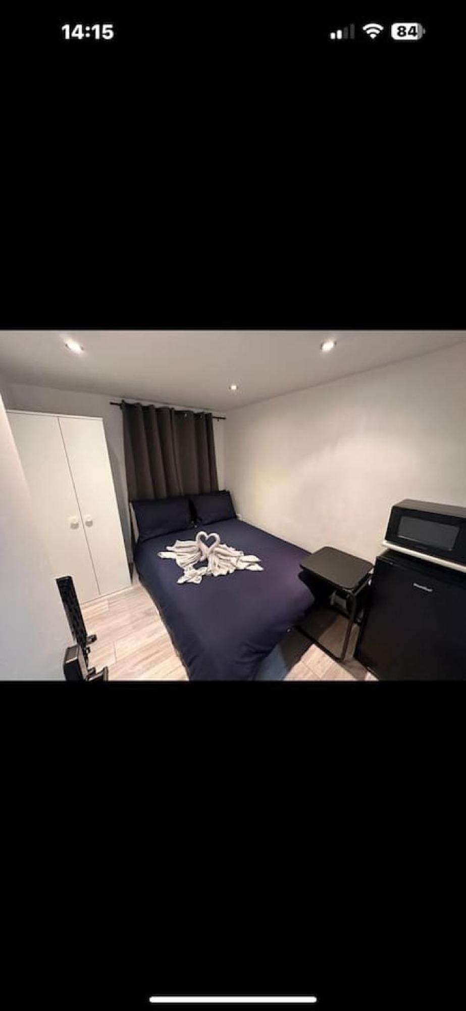 Eye 15 Minutes Away Guest house *