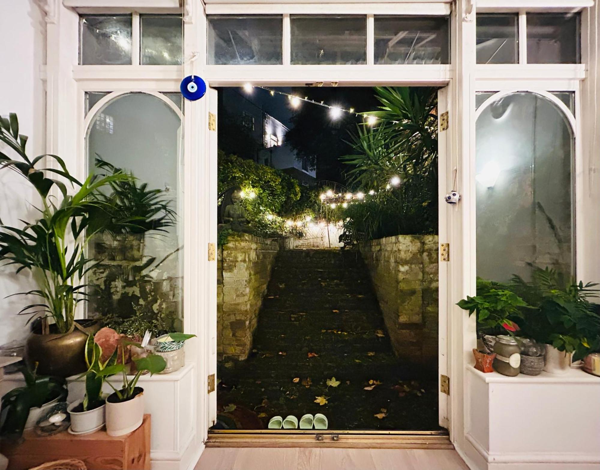 Kensington Gem Apartment