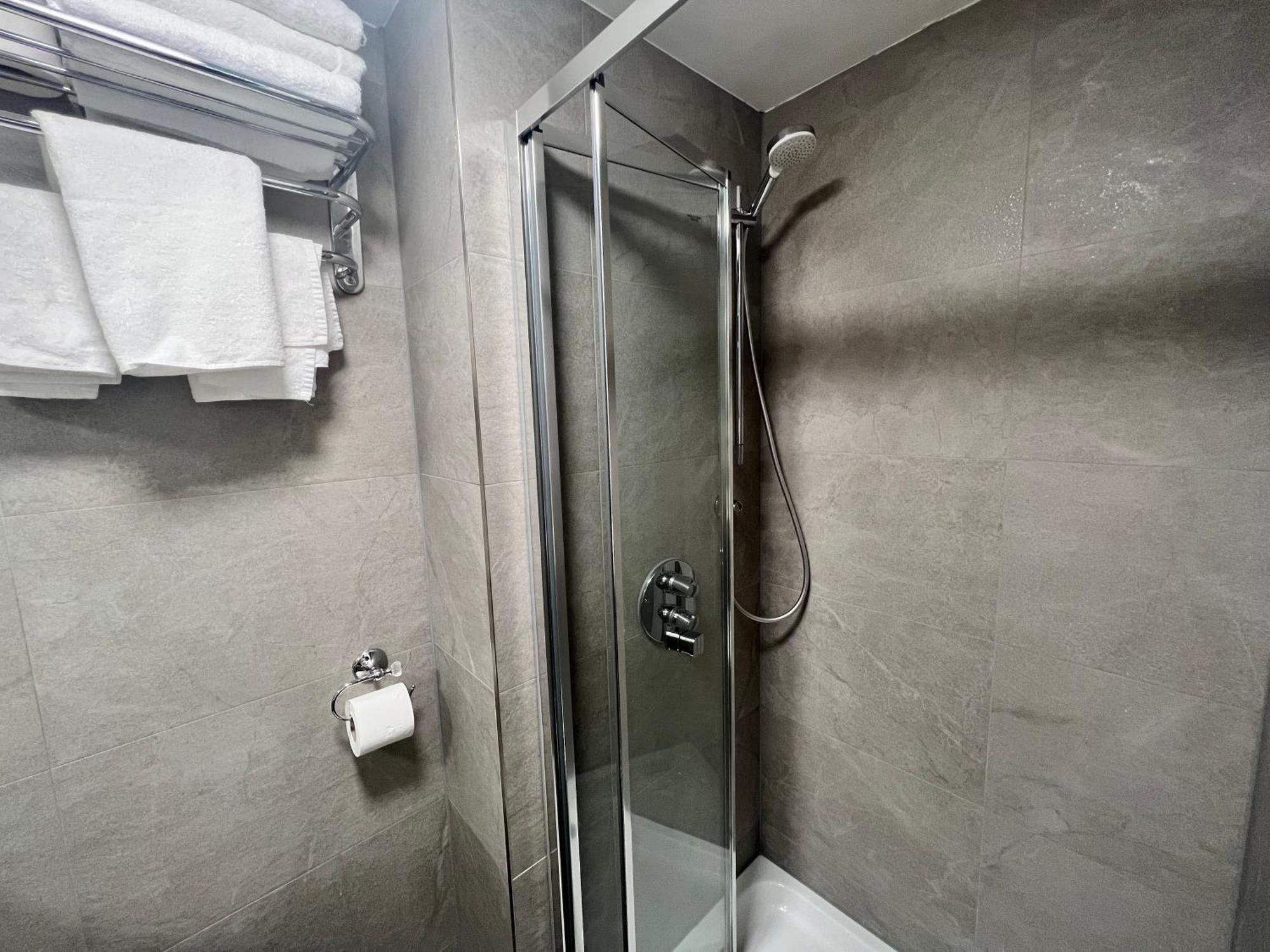 Cavendish Hotel 4*