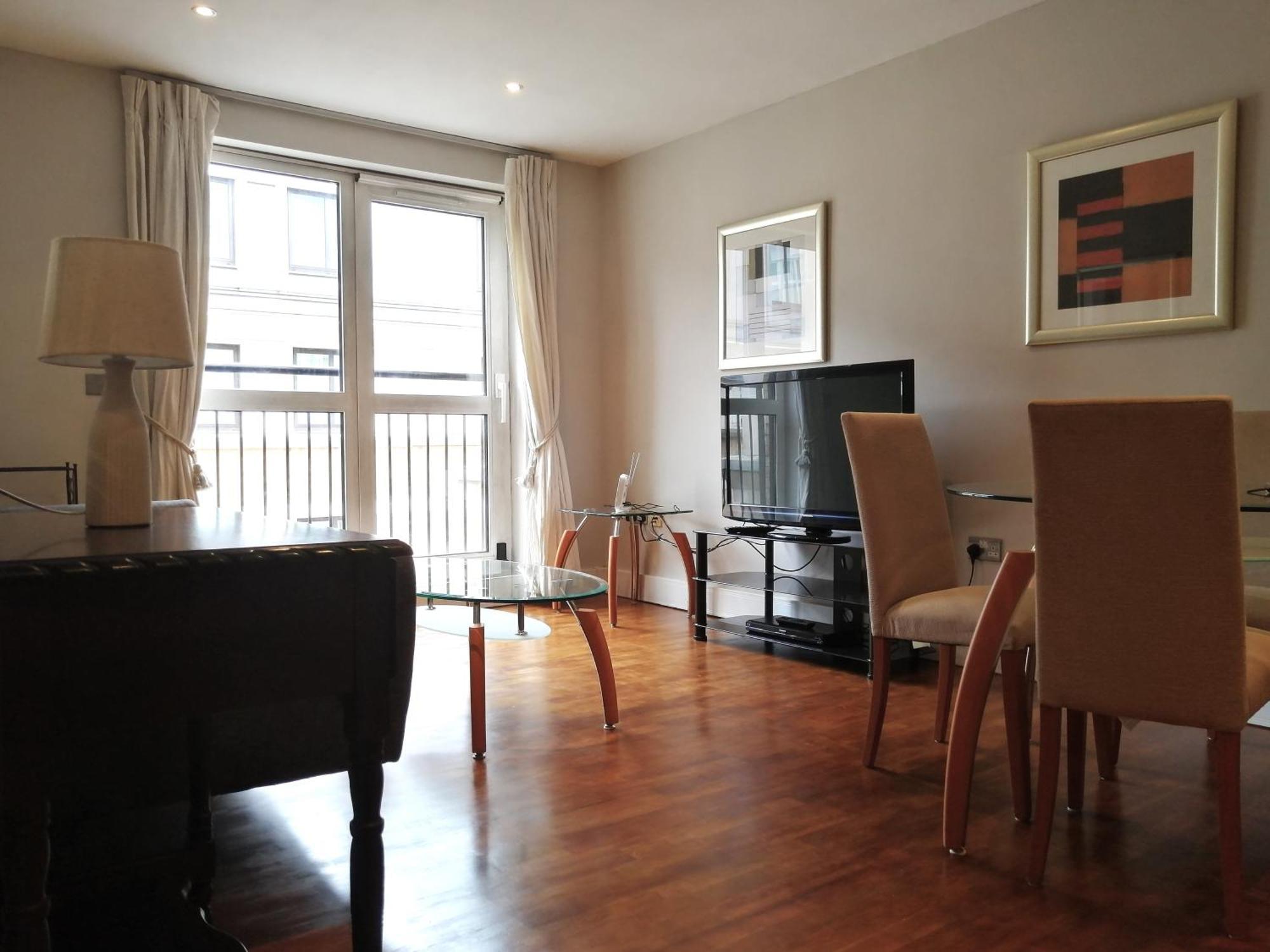 Apartment Still Life Tower Hill Executive *