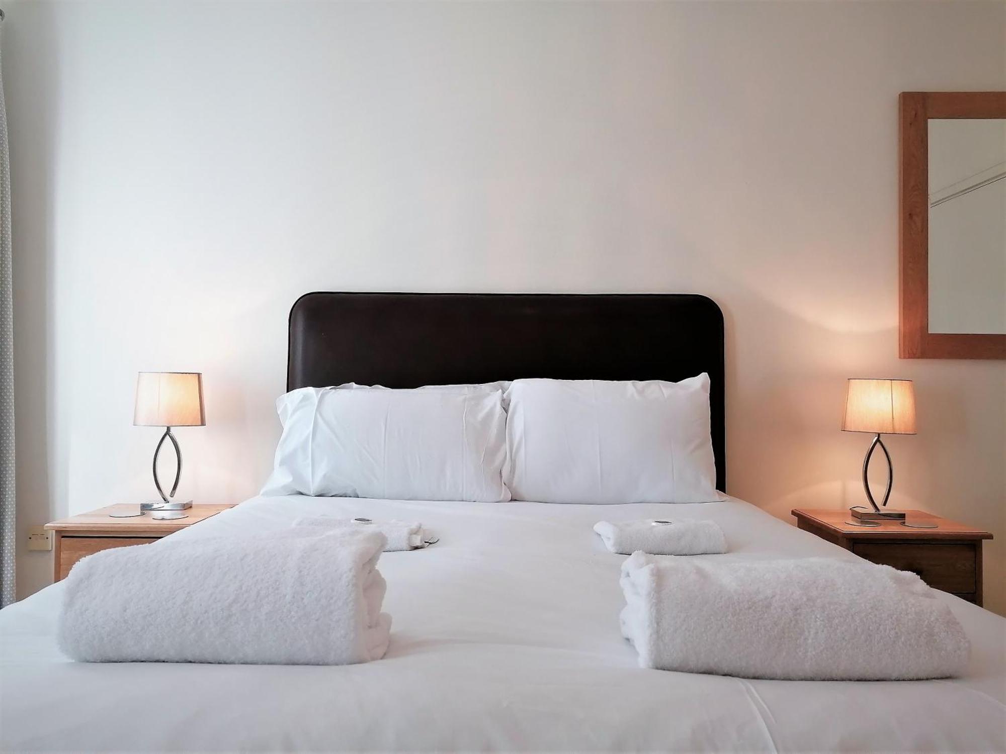 Still Life Tower Hill Executive Apartment