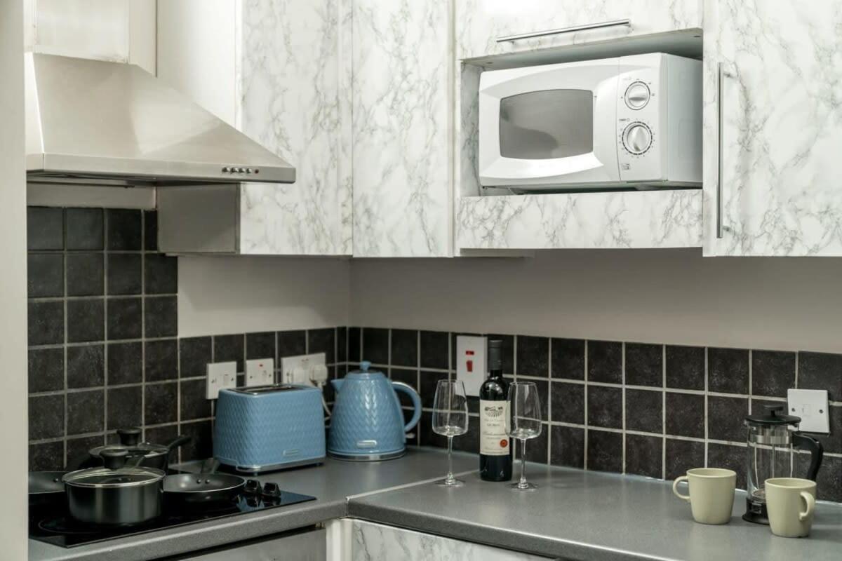 Of - Lovely Two Bedroom Lejlighed