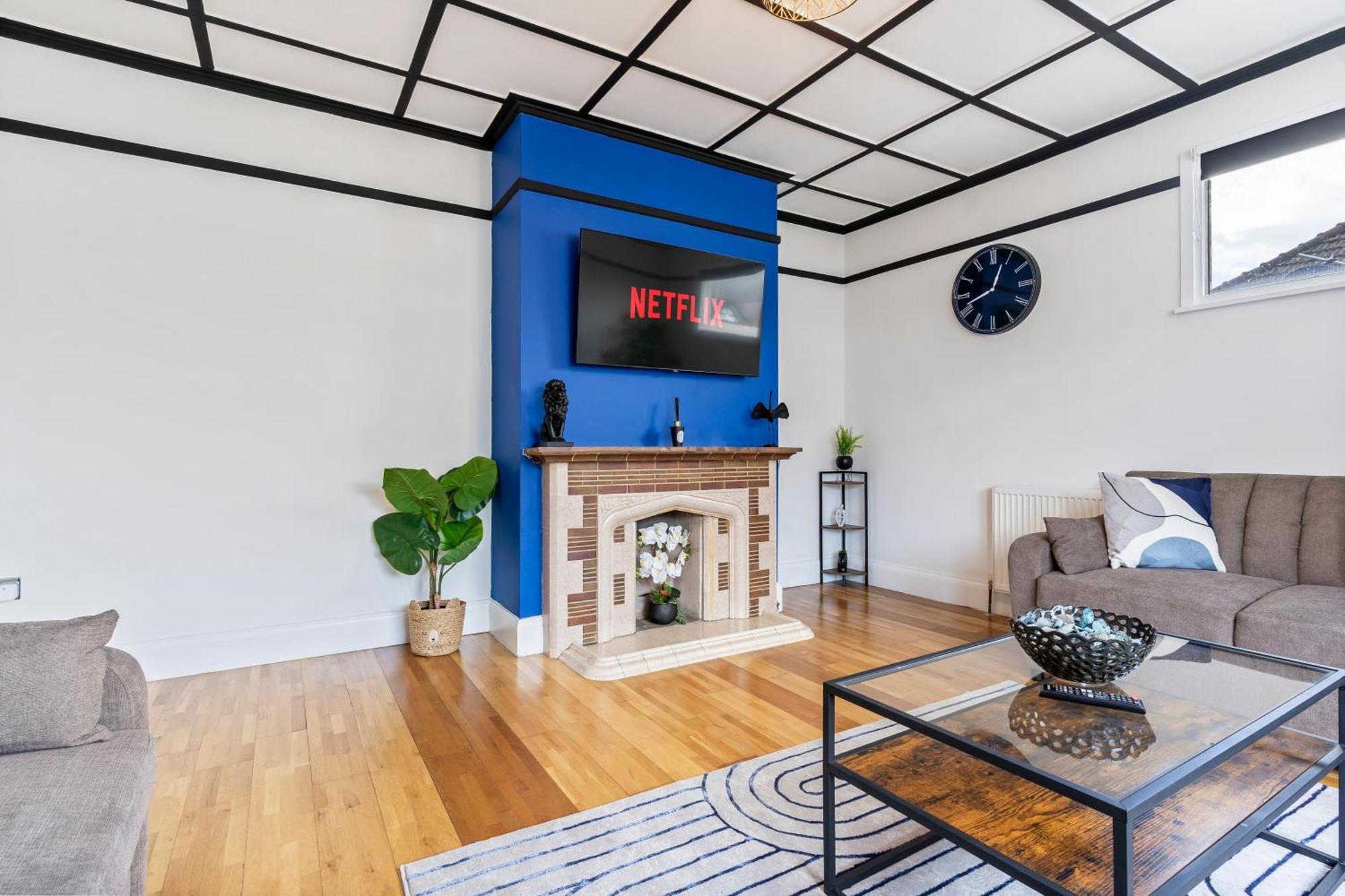 Heart Of Acton - Perfect For Large Groups Appartement Londen