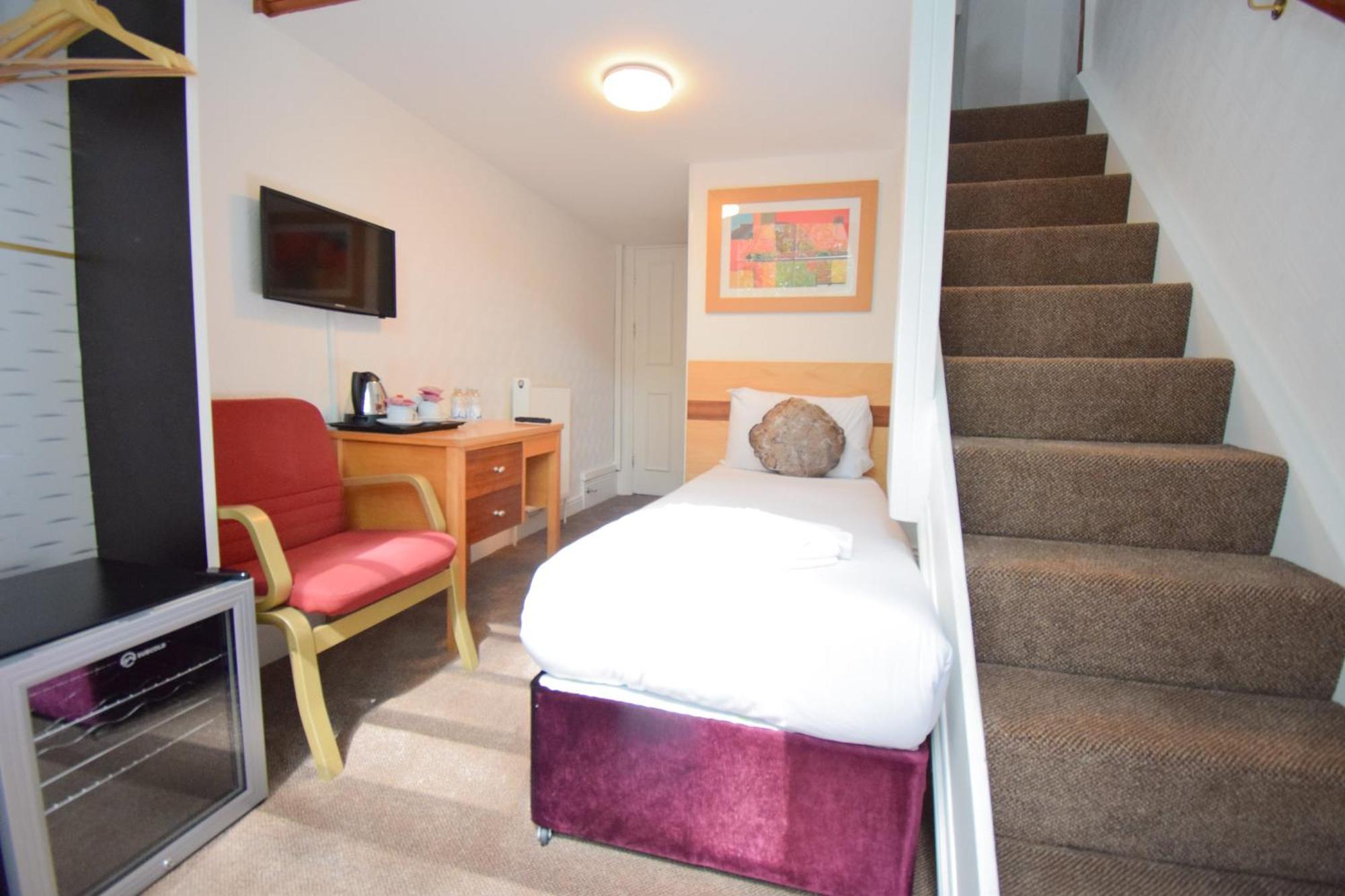 Hotell Pembridge Palace 3*