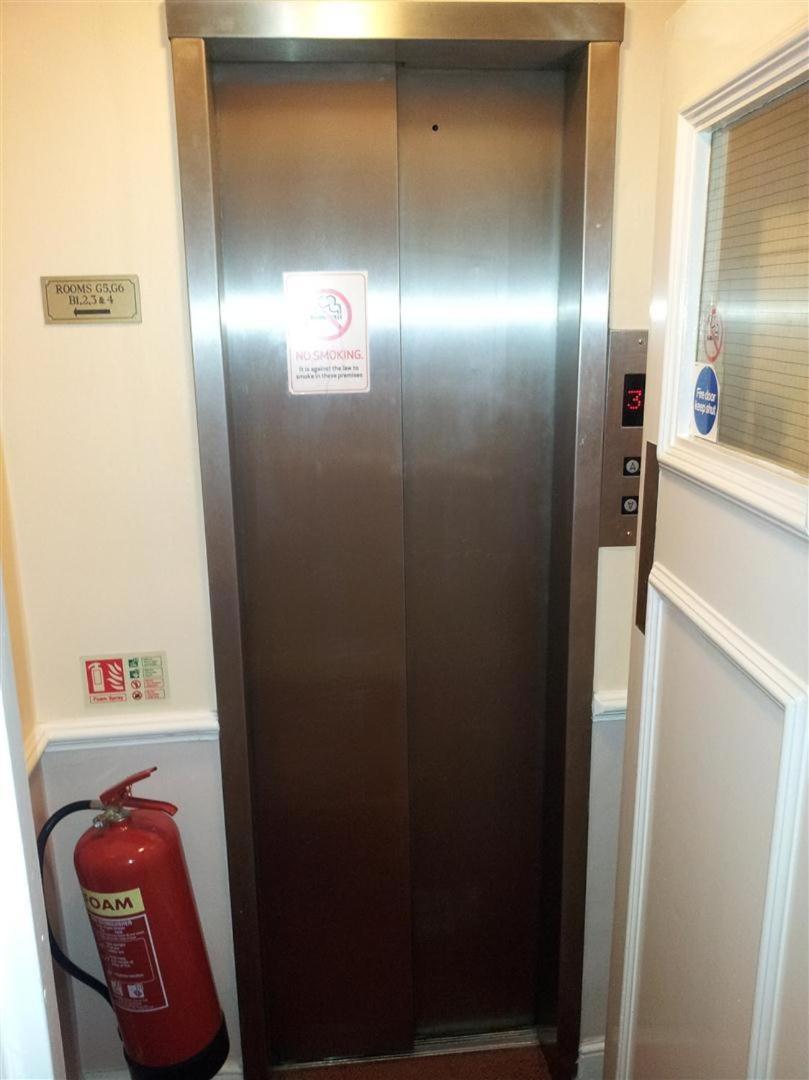 Hotell West Cromwell 2*