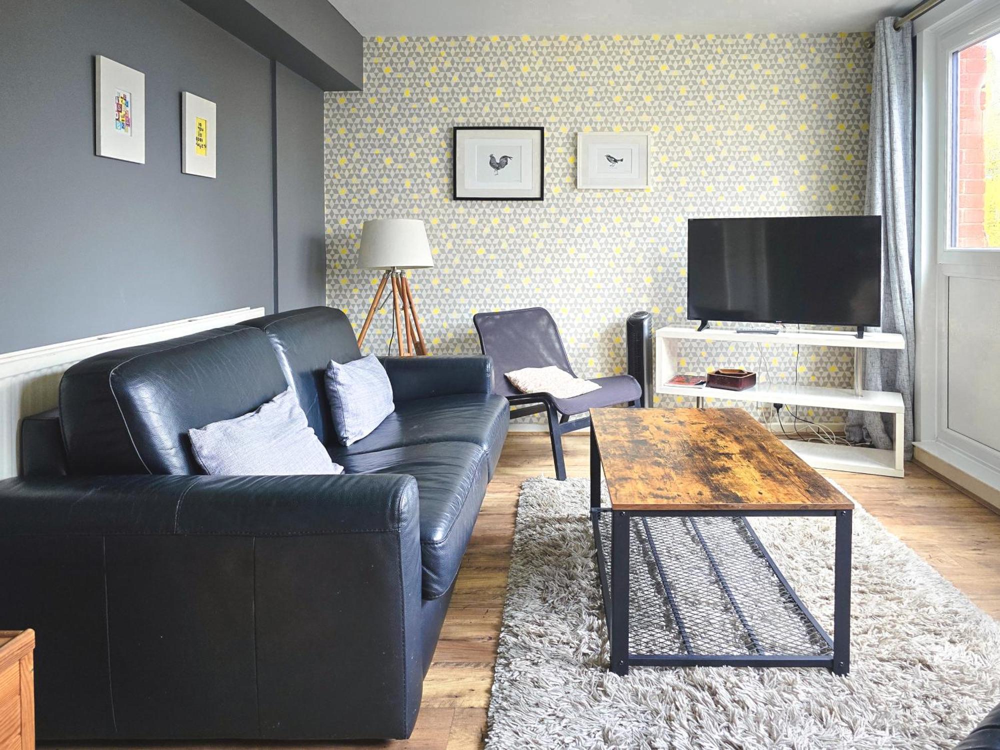 Modern Central Family-home For 6 London