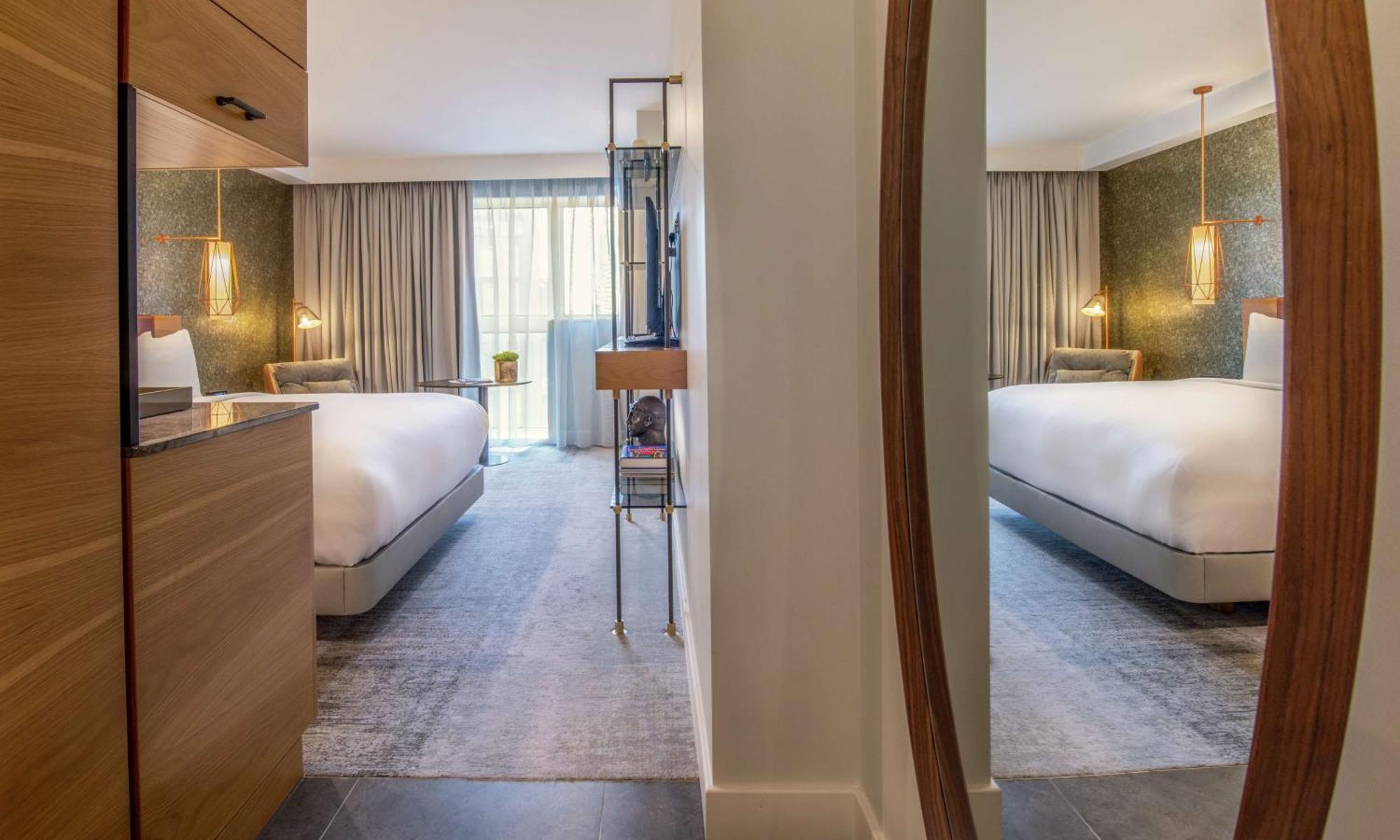 Lincoln Plaza London, Curio Collection By Hilton Londra