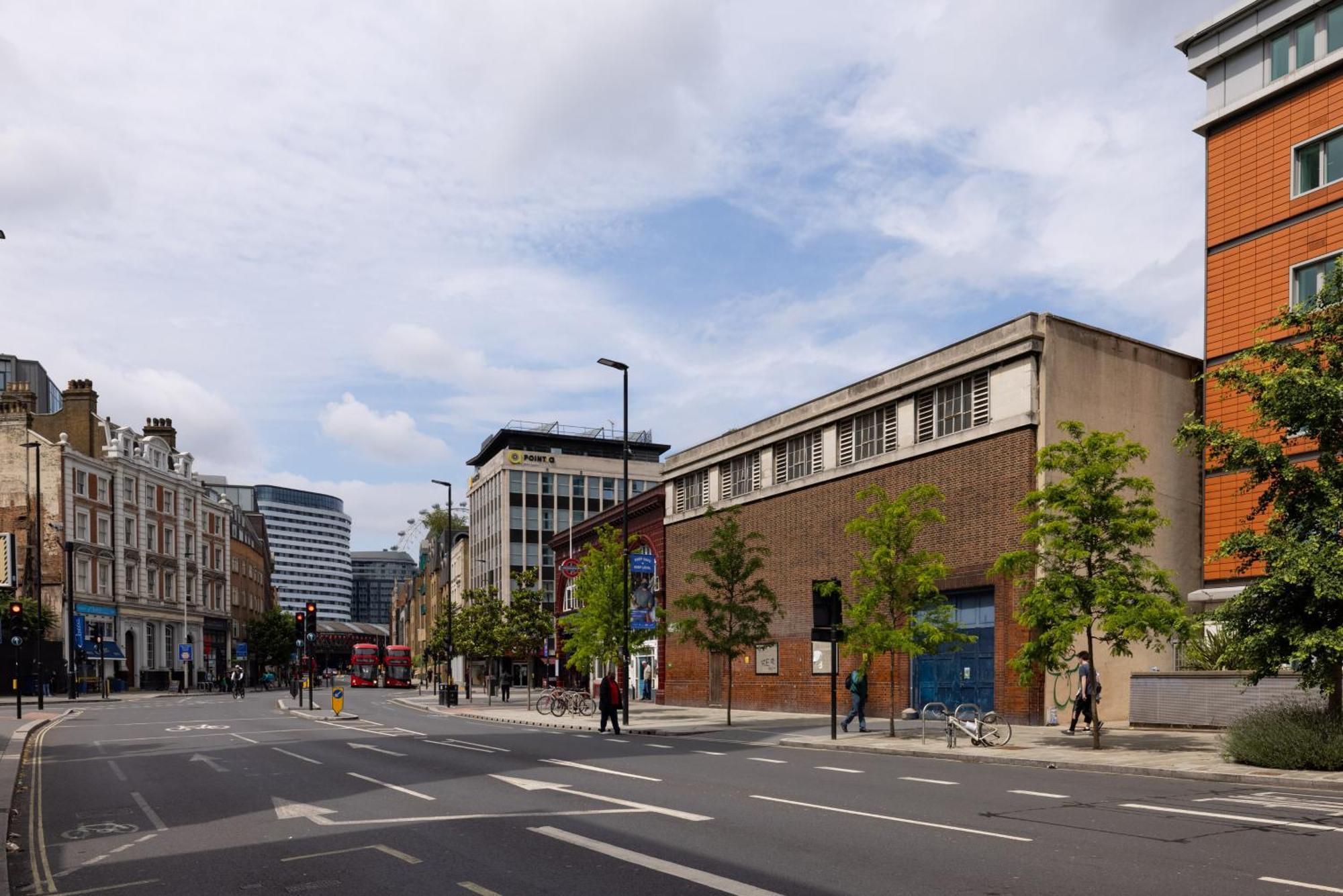 Former - The Waterloo Londra