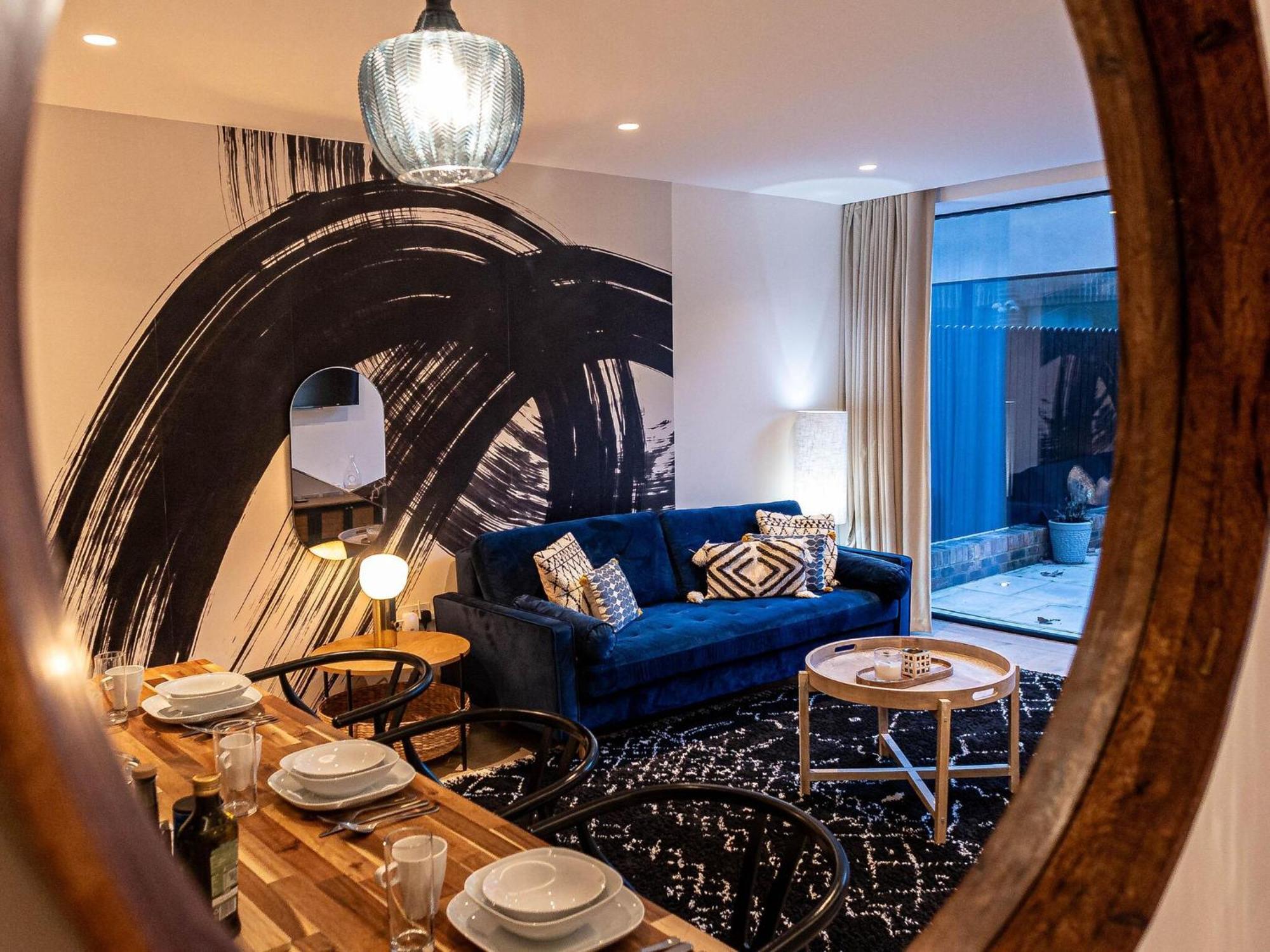 Lejlighed The Arches Luxurious Three Bedroom Close To Hampstead Heath With Garden Balcony And Courtyard London