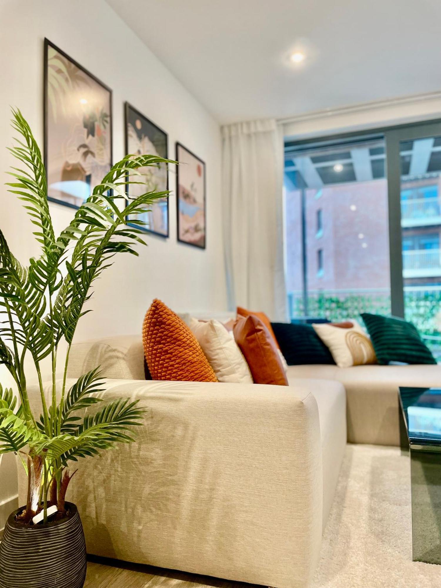 Homestay Chic Retreat In East *