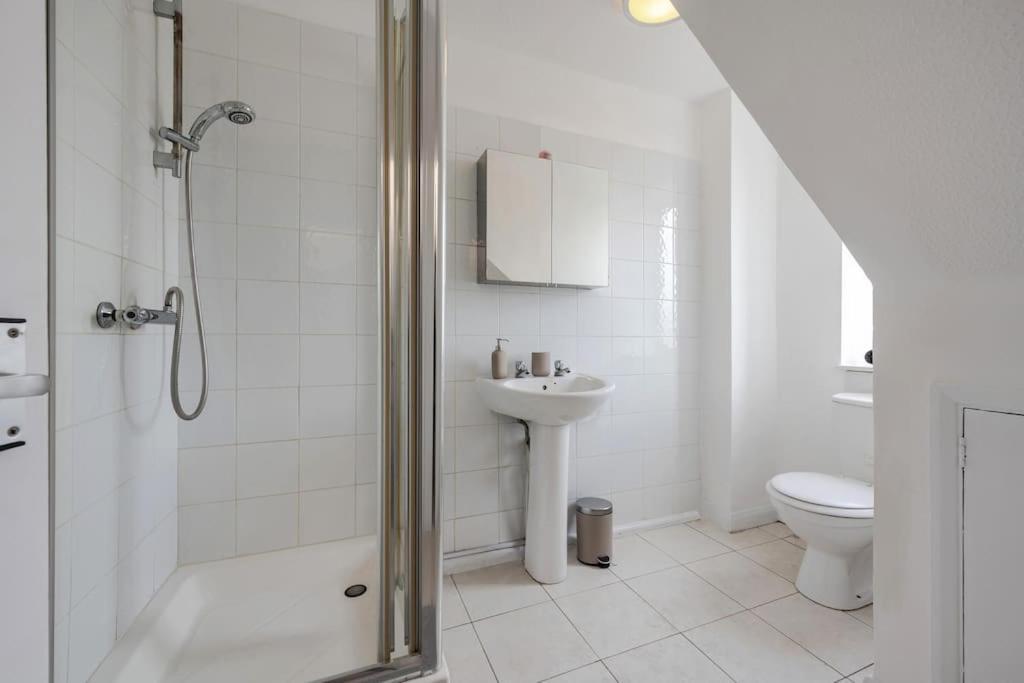 Lägenhet Luxury 3 Bedroom Near Hyde Park London