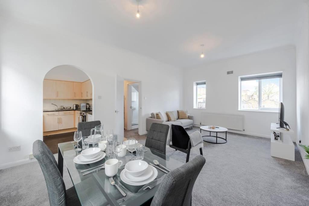 Lägenhet Luxury 3 Bedroom Near Hyde Park London
