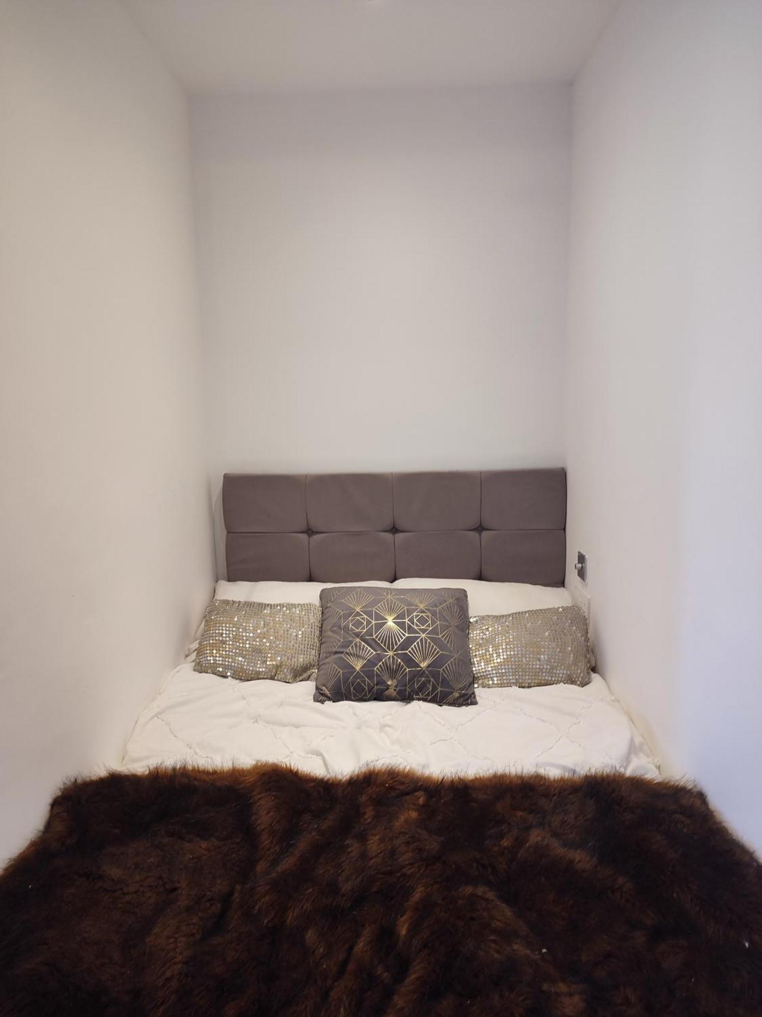 Appartement Bright And Spacious Studio Flat Londen
