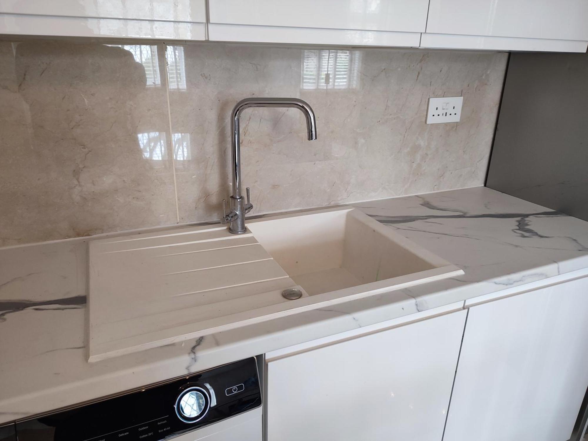 Bright And Spacious Studio Flat Londen
