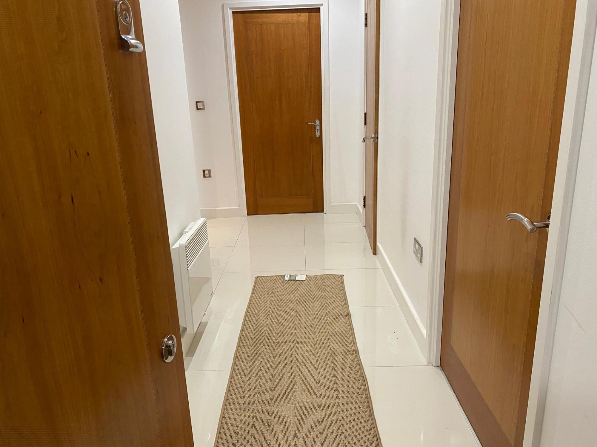 Cosy 3 Bed Penthouse In Royal Docks Londra