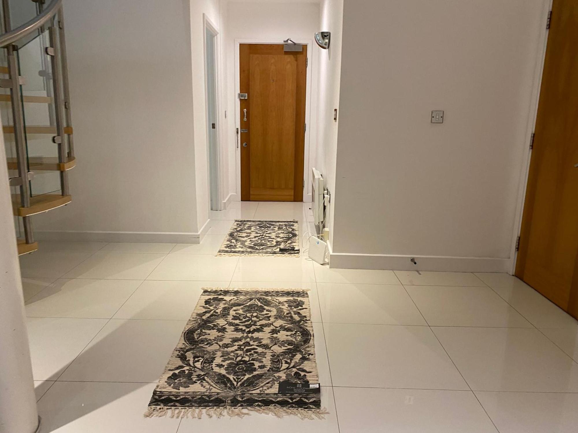 Cosy 3 Bed Penthouse In Royal Docks Londra