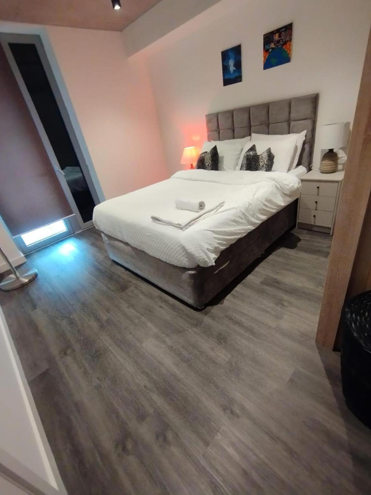 Charming 3-bed In Lejlighed London
