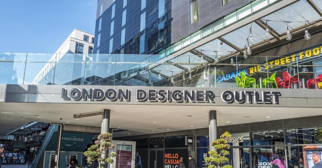 Lägenhet C1, Luxury 2 Bedroom Flat In Wembley London