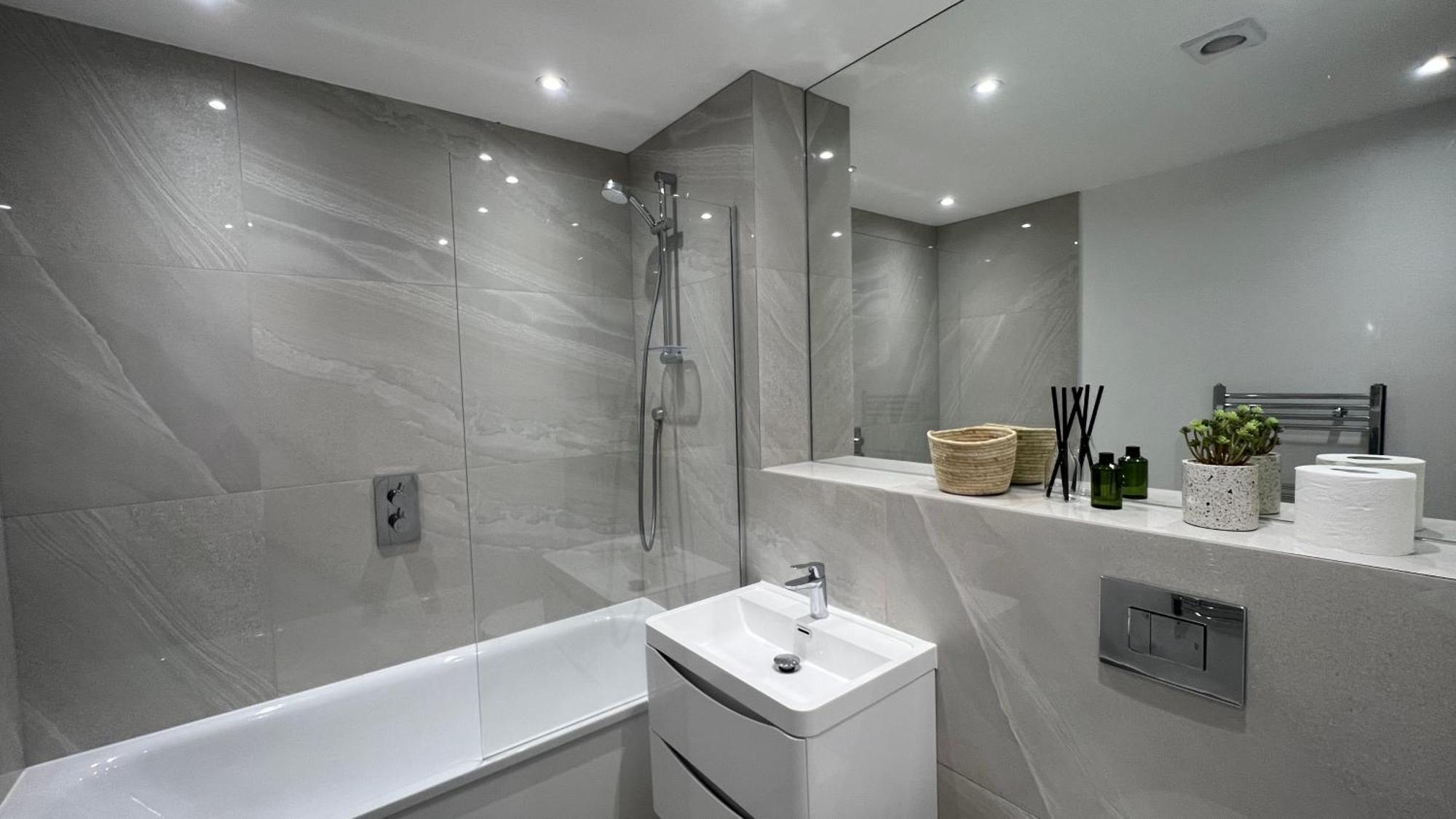 Lägenhet C1, Luxury 2 Bedroom Flat In Wembley London